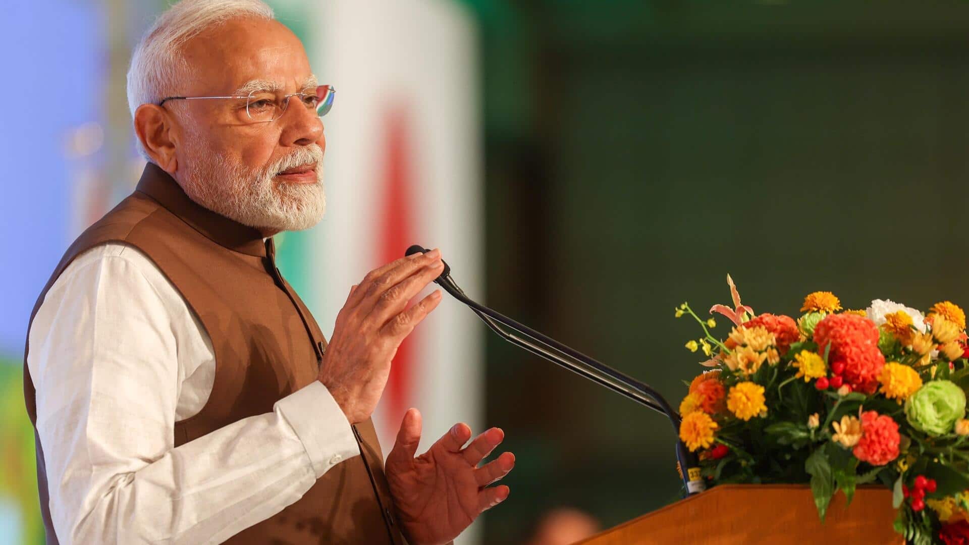 'வாருங்கள், இந்தியாவில் உற்பத்தி செய்யுங்கள்': ஜப்பானிய முதலீட்டாளர்களுக்கு அழைப்பு விடுத்தார் மோடி 'வாருங்கள், இந்தியாவில் உற்பத்தி செய்யுங்கள்': ஜப்பானிய முதலீட்டாளர்களுக்கு அழைப்பு விடுத்தார் மோடி