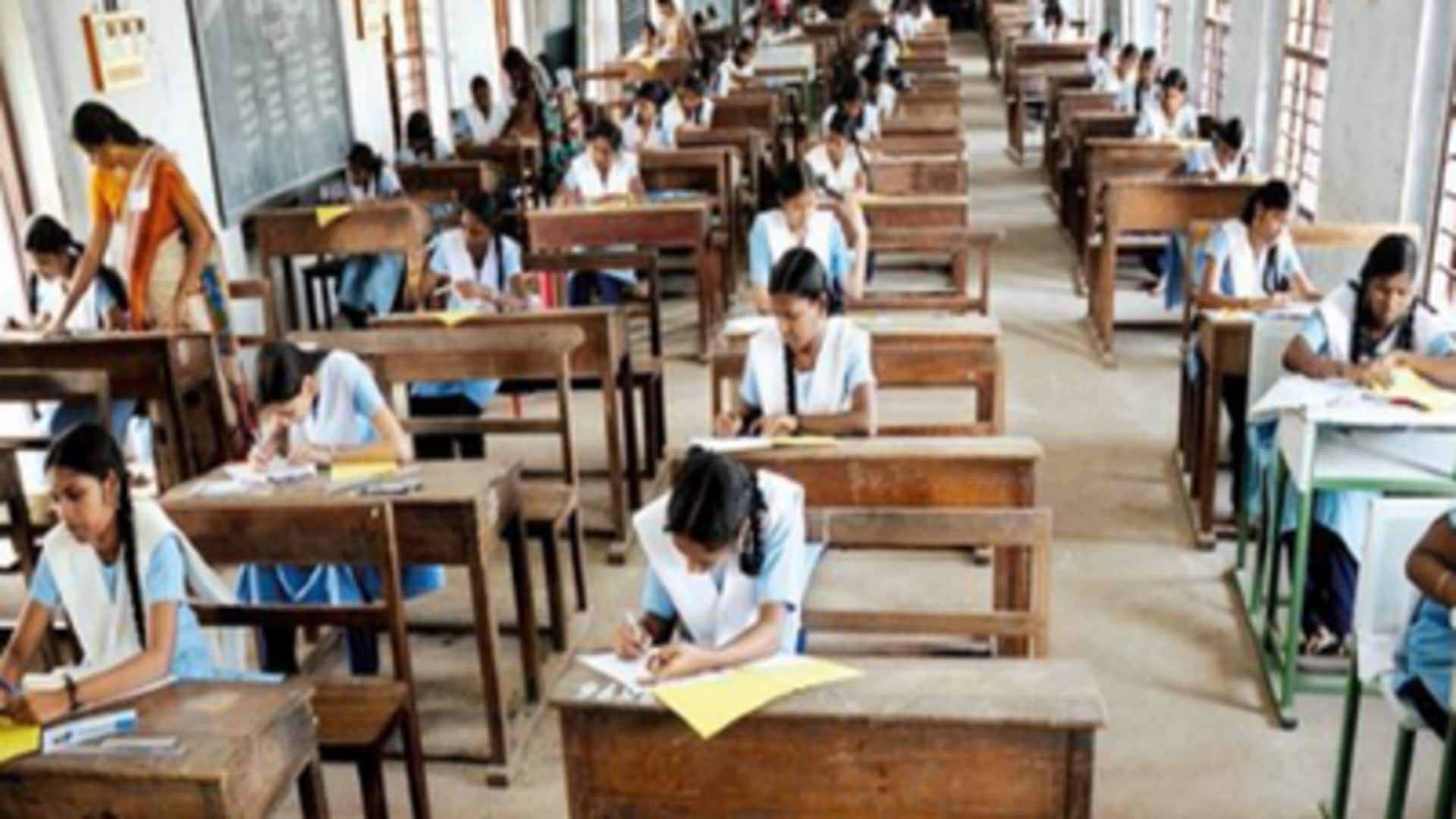 இனி தமிழகத்தில் +1 மாணவர்களுக்கு பொதுத்தேர்வு கிடையாது; இந்த கல்வியாண்டு முதலே அமல்படுத்தப்படுகிறது