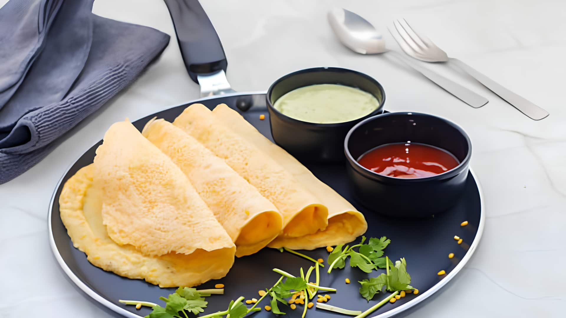 மூங்தால் சீலா: புரதச்சத்து நிறைந்த பாசிப்பயறு தோசை செய்யும் எளிய முறை!
