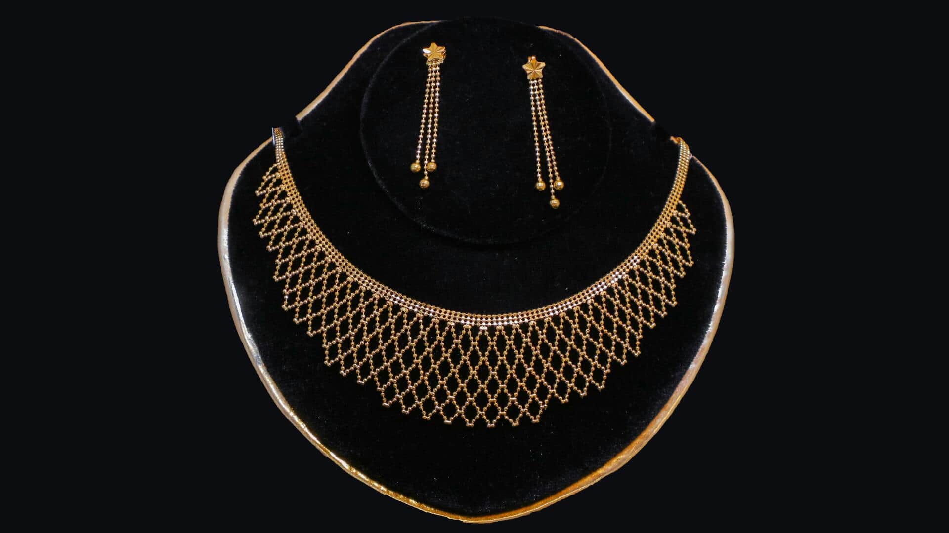 வாரத்தின் முதல் நாளே அதிகரித்த தங்கத்தின் விலை; இன்றைய தங்கம் வெள்ளி விலை நிலவரம்