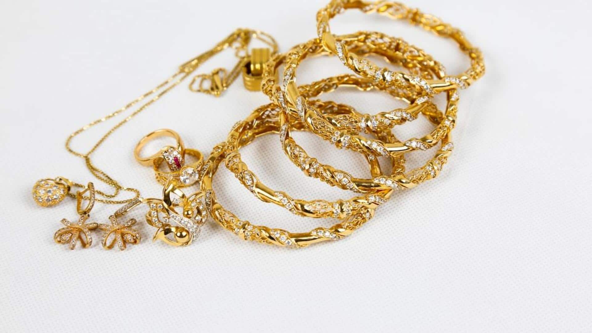 சவரனுக்கு ₹720 சரிவு; தேர்தல் நாளில் தங்கம் வெள்ளி விலை வீழ்ச்சி