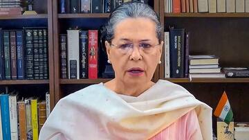 நாடாளுமன்ற சிறப்பு அமர்வு: பிரதமர் மோடிக்கு கடிதம் எழுத உள்ளார் சோனியா காந்தி 