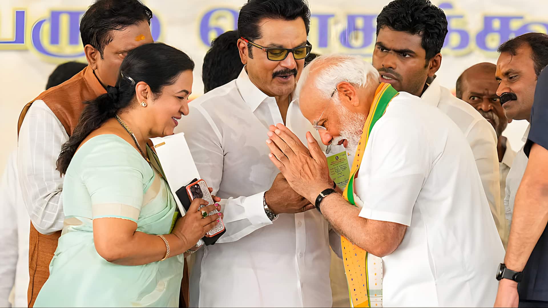 தமிழக பாஜக புதிய தலைவராக நடிகர் சரத்குமார் நியமனம்? நயினார் நாகேந்திரனுக்கு மாற்றாக தீவிரப் பரிசீலனை