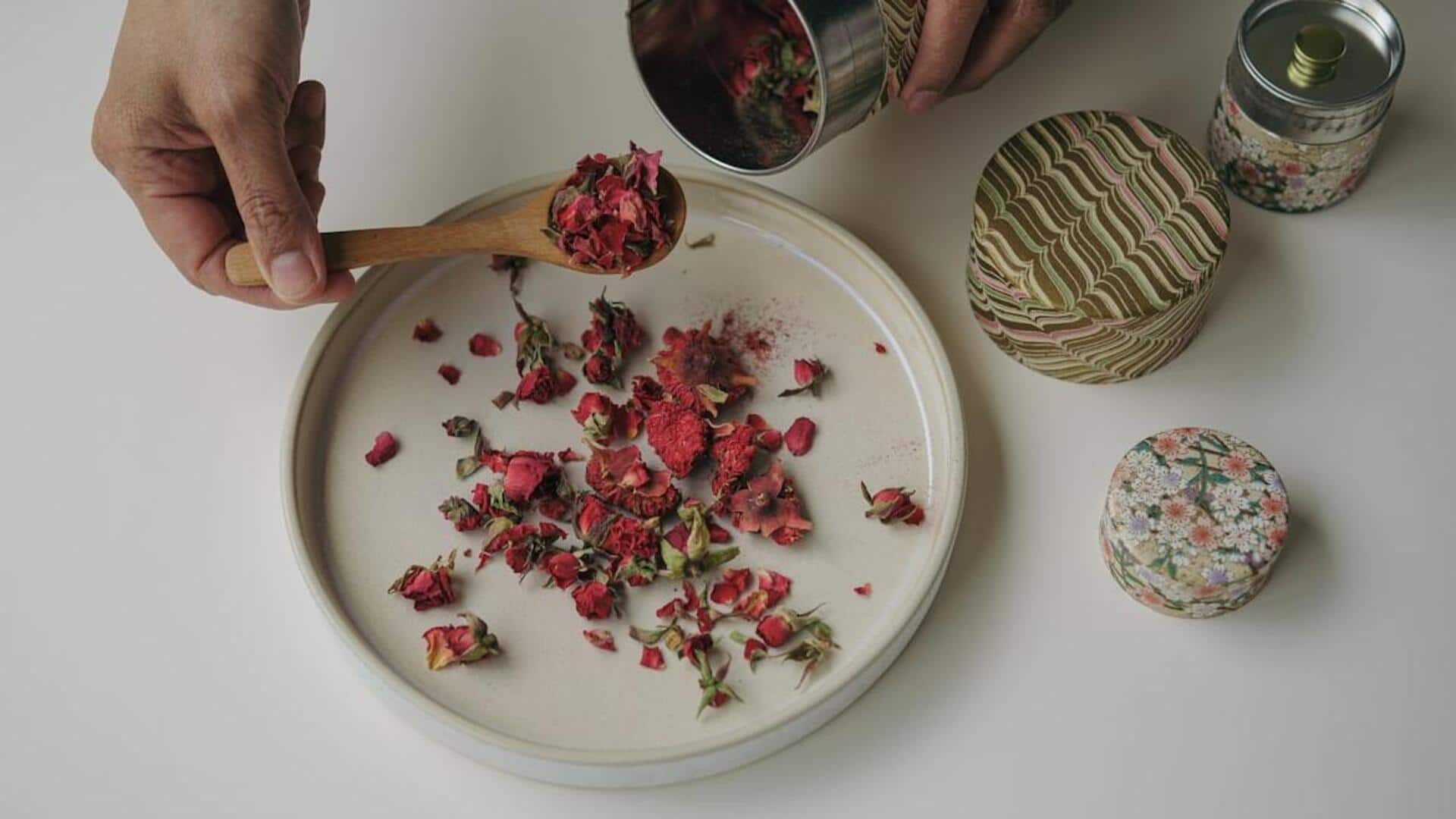 ரோஜாப்பூவை இனி சாப்பிடவும் செய்யலாம்! உணவின் சுவையை கூட்டி ஆரோக்கியம் தரும் 5 ரோஸ் டிப்ஸ்