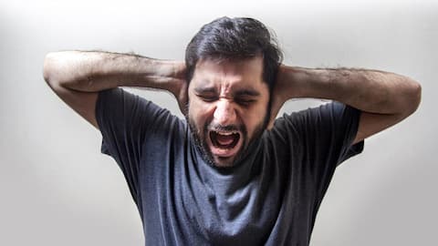 காது வலிக்கு வீட்டு வைத்தியம்: 5 எளிய வழிகள்