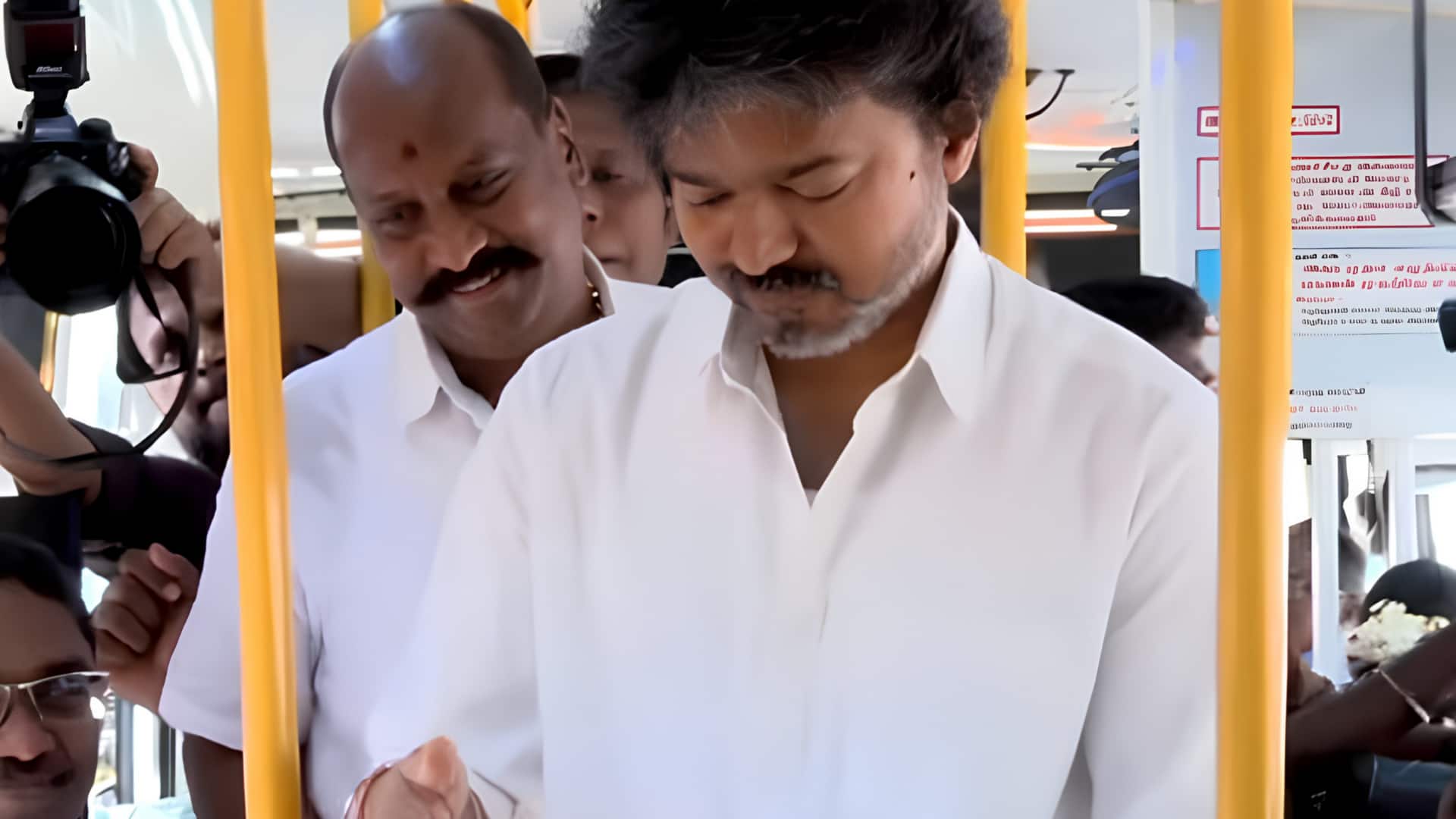 மகளிருக்கான இலவச பேருந்து விரிவாக்கம்! வெற்றி பயணம் திட்டத்தைத் தொடங்கி வைத்தார் முதல்வர் விஜய்