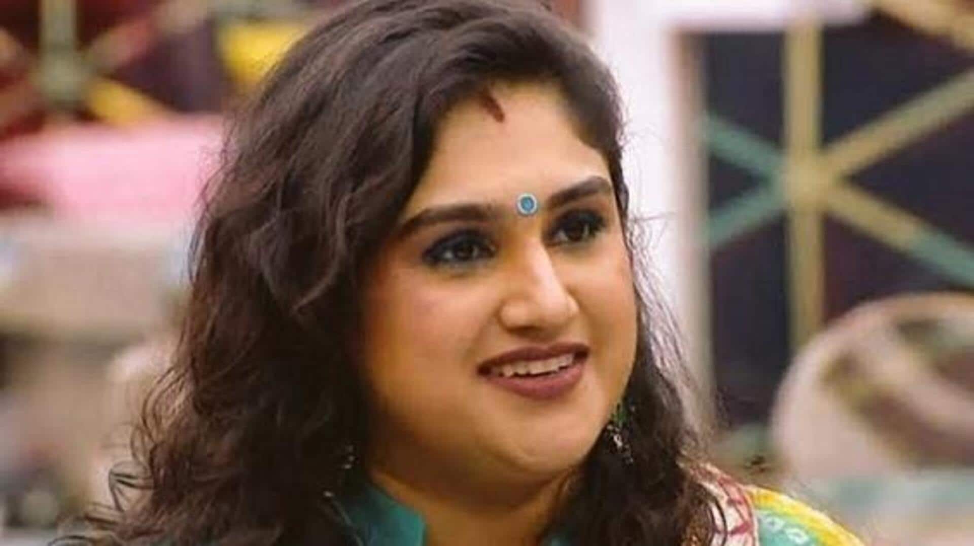 நடிகை வனிதா படத்திற்கு சிக்கல்; மிசஸ் & மிஸ்டர் படத்தில் பாடலை அனுமதியின்றி பயன்படுத்தியதாக இளையராஜா வழக்கு நடிகை வனிதா படத்திற்கு சிக்கல்; மிசஸ் & மிஸ்டர் படத்தில் பாடலை அனுமதியின்றி பயன்படுத்தியதாக இளையராஜா வழக்கு