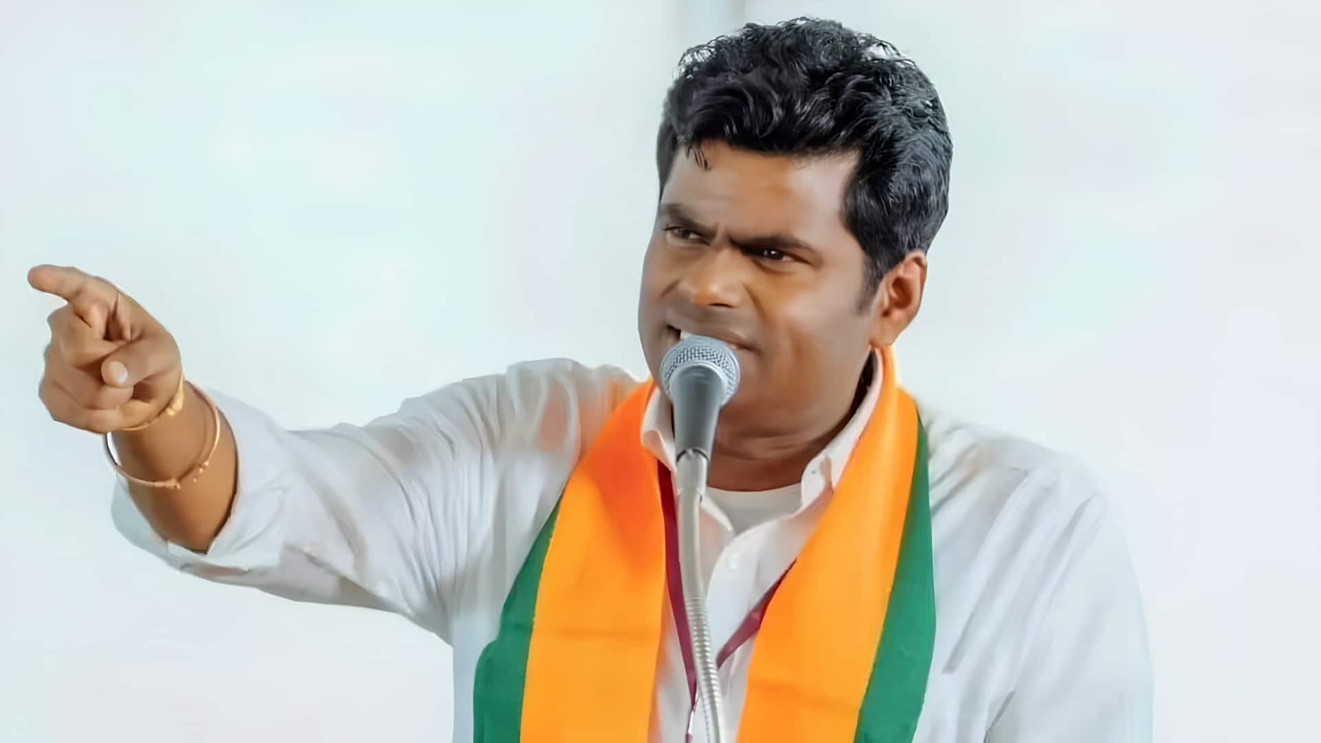 பாஜகவிலிருந்து விலகினார் அண்ணாமலை! ராஜினாமாவை அதிகாரப்பூர்வமாக ஏற்றார் நிதின் நபின்!