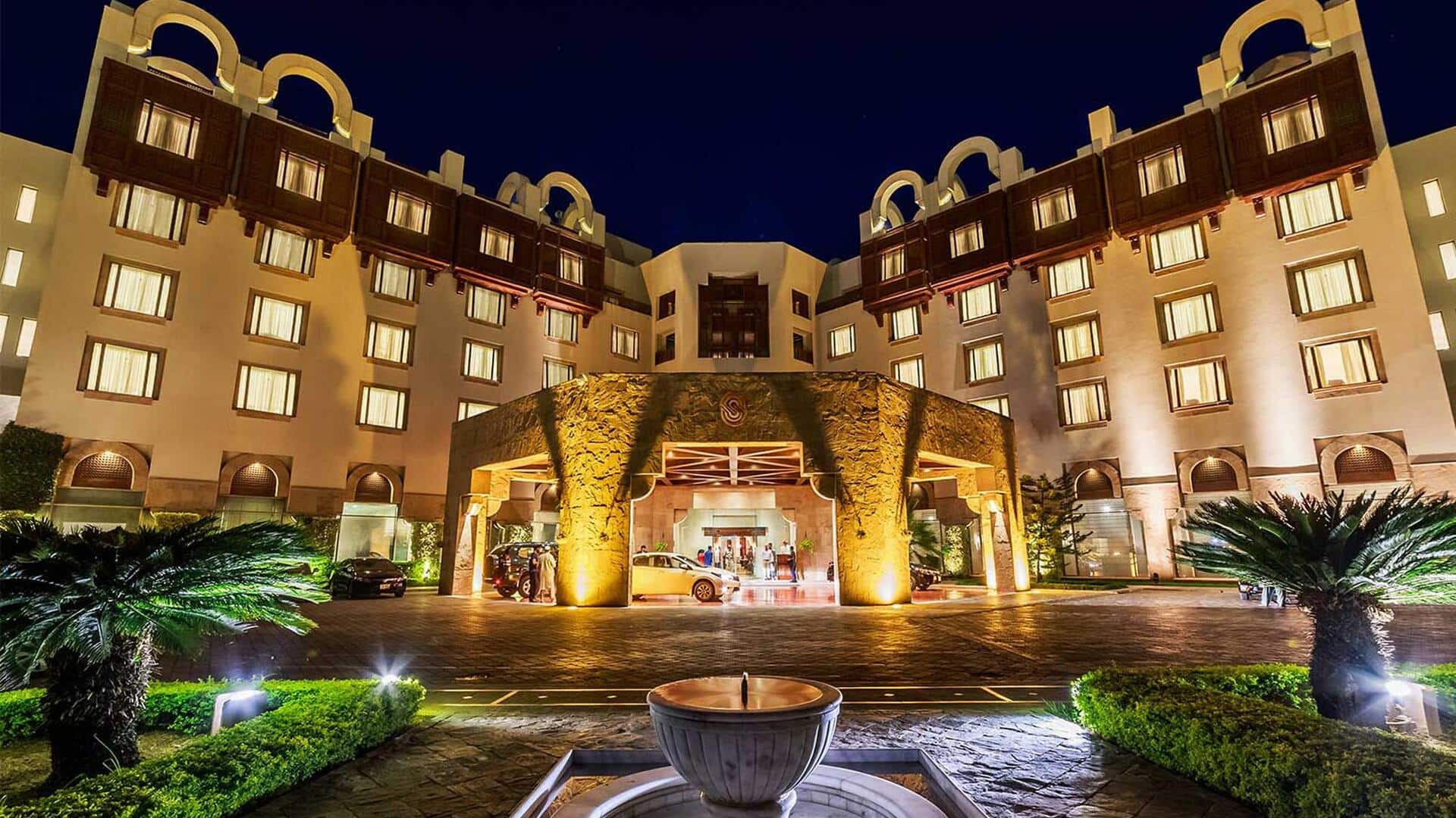 அமெரிக்க-ஈரான் பேச்சுவார்த்தைகளை நடத்திய இஸ்லாமாபாத் செரீனா ஹோட்டலின் கட்டணங்கள் என்ன?