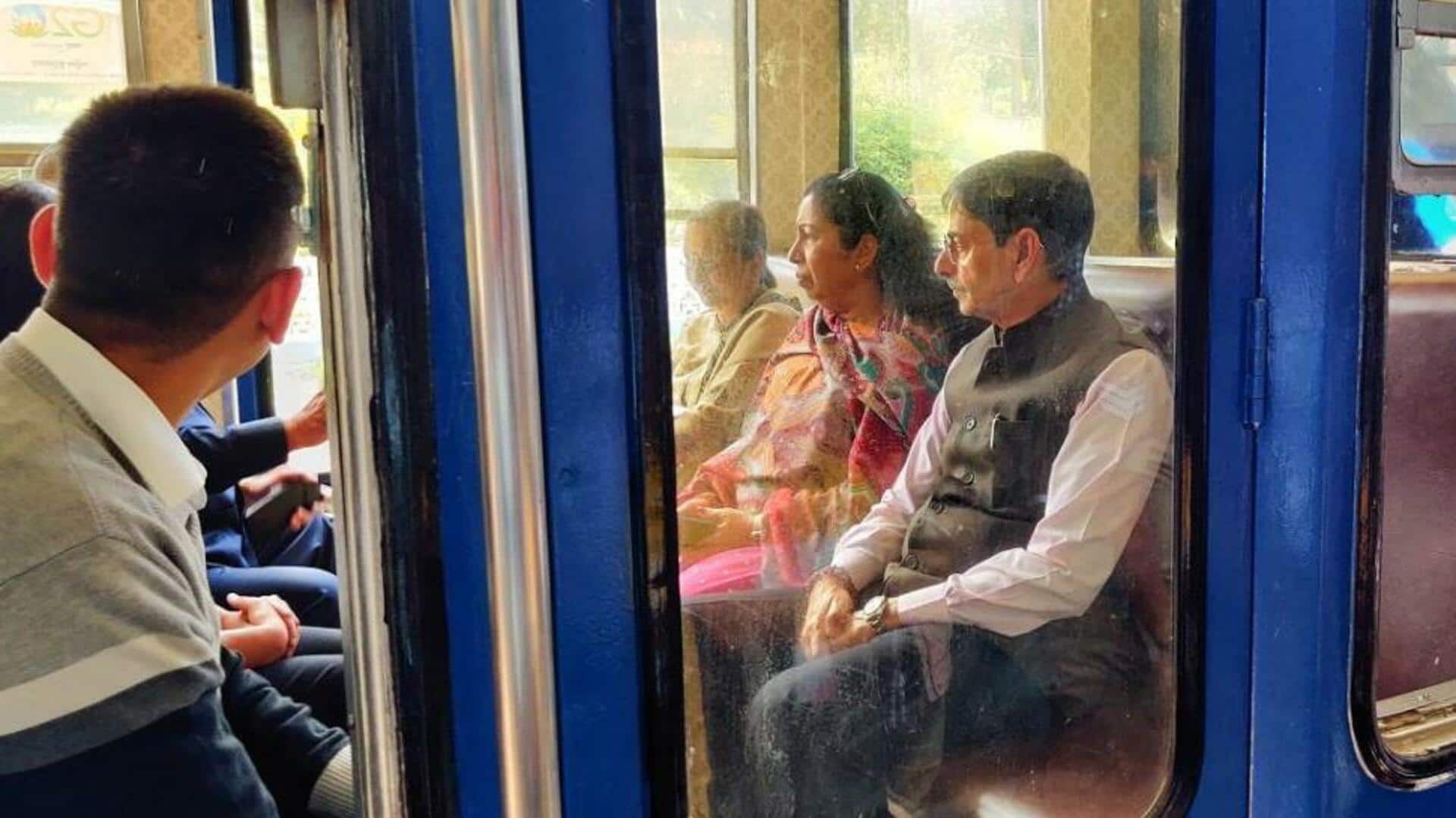 குடும்பத்தினருடன் ஊட்டி ரயிலில் பயணம் செய்த தமிழக ஆளுநர் ஆர்.என்.ரவி