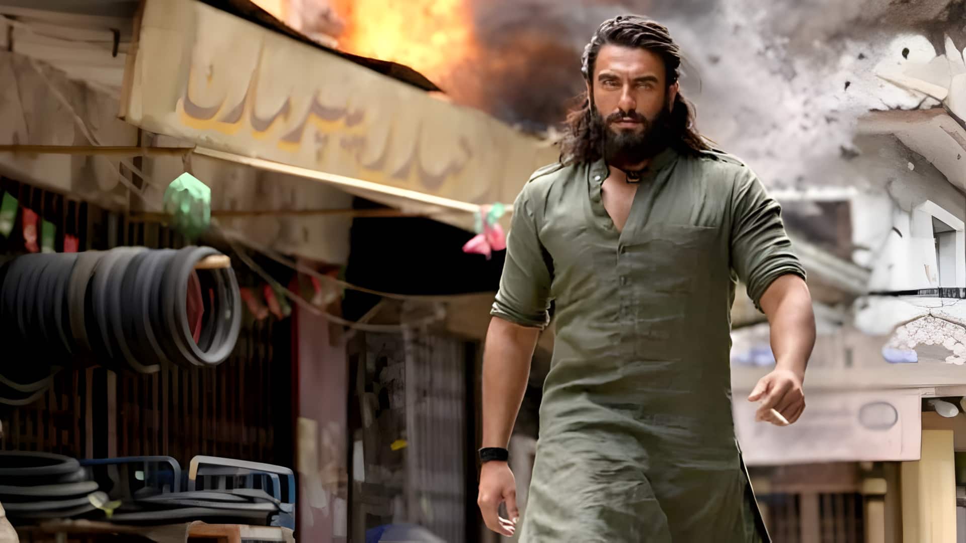 ரசிகர்கள் நீண்ட நாட்களாக எதிர்பார்த்த 'துரந்தர்' OTTயில் வெளியானது; ஆனால்..