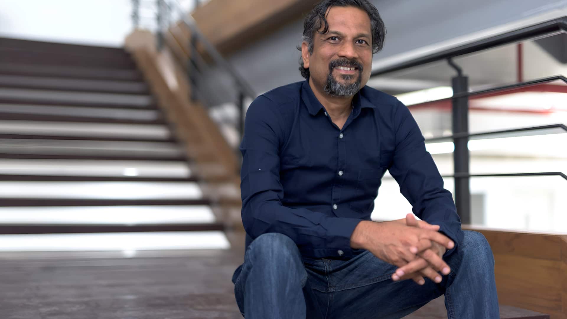 Zoho ஊழியர்களுக்கு இந்த ஆண்டு ஊதிய உயர்வு இல்லை: AI செலவுகள் அதிகரிப்பால் ஸ்ரீதர் வேம்பு முடிவு