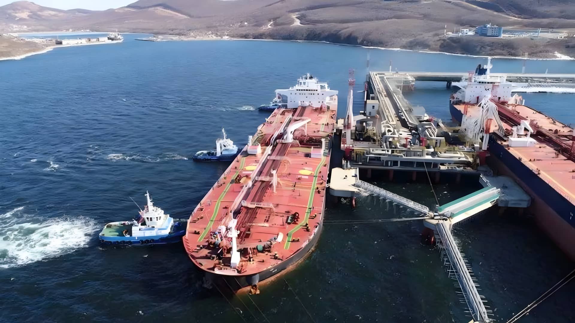 வரி விதிப்பு எதிரொலி: இந்தியா ரஷ்ய கச்சா எண்ணெய் வாங்குவதை குறைத்துள்ளதாக அமெரிக்கா தகவல்