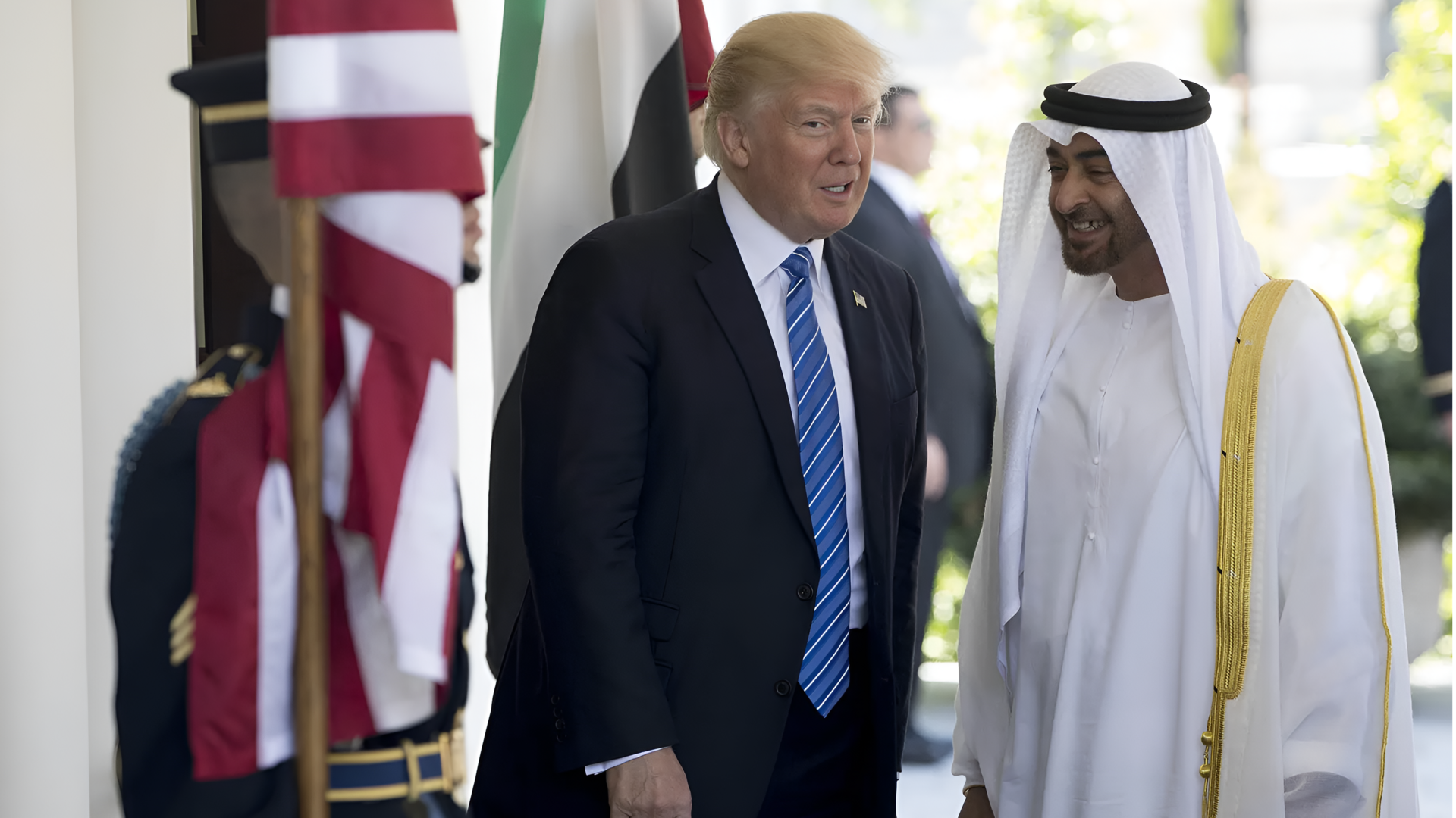 போருக்கு நடுவே 'மெகா' ஆயுத பேரம்: 16.5 பில்லியன் டாலர் ஒப்பந்தத்தில் கையெழுத்திட்ட அமெரிக்கா -லாபம் யாருக்கு?