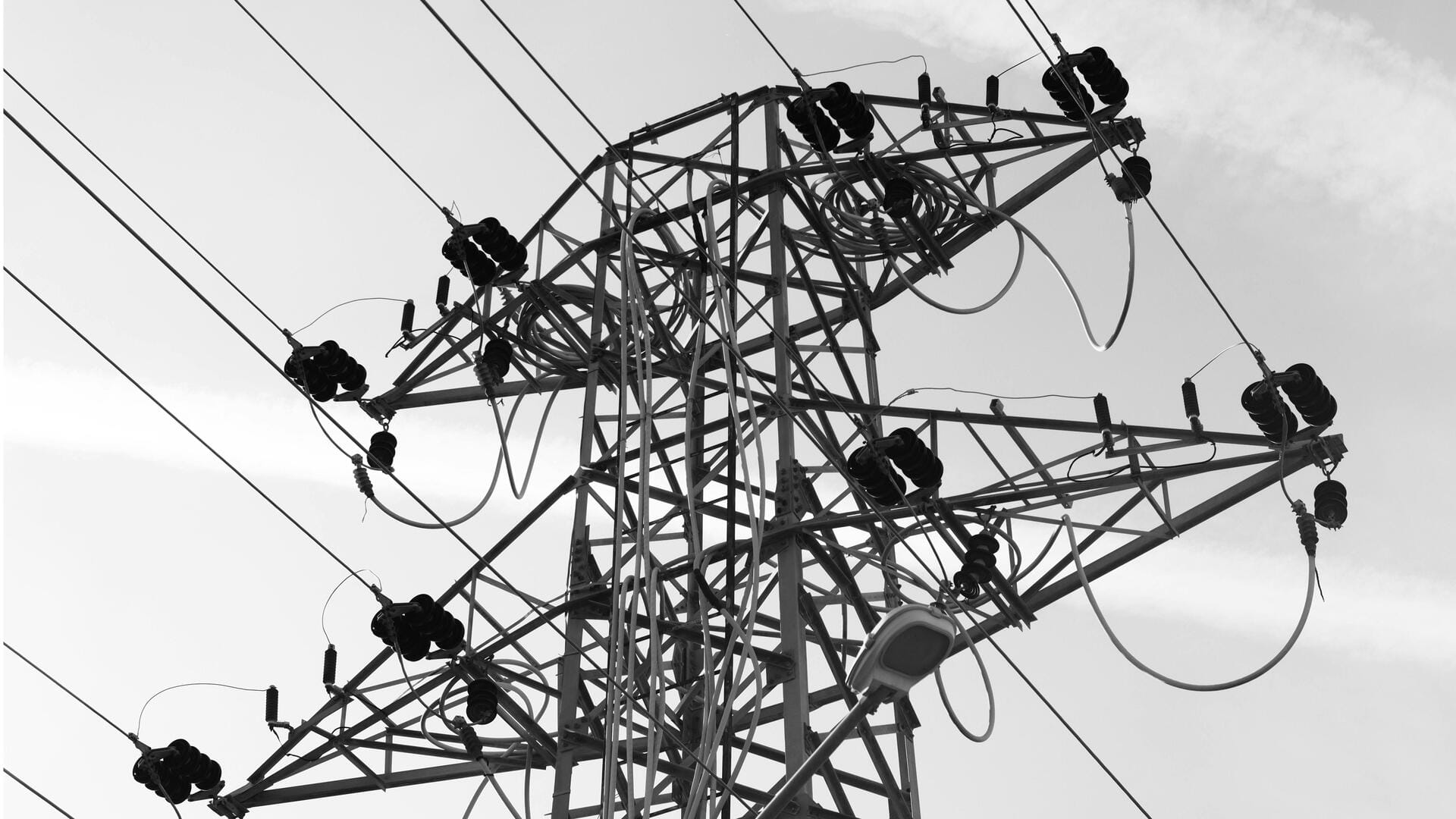 உங்கள் ஏரியாவில் நாளை (ஜனவரி 21) மின்தடை இருக்கிறதா என தெரிந்துகொள்ளுங்கள்