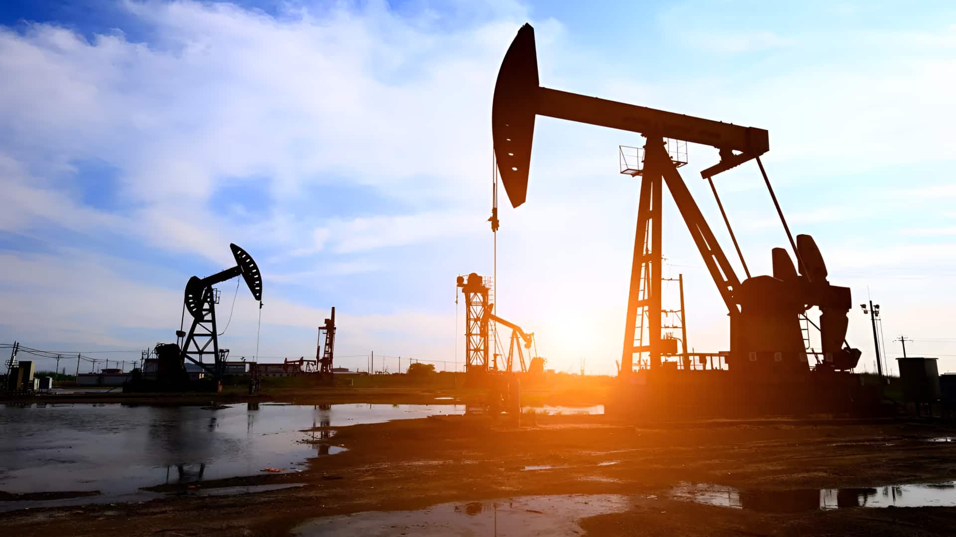 போர் நிறுத்த எதிரொலியால் கச்சா எண்ணெய் விலை 100 டாலருக்கும் கீழ் சரிவு; பெட்ரோல் டீசல் விலை குறையுமா?