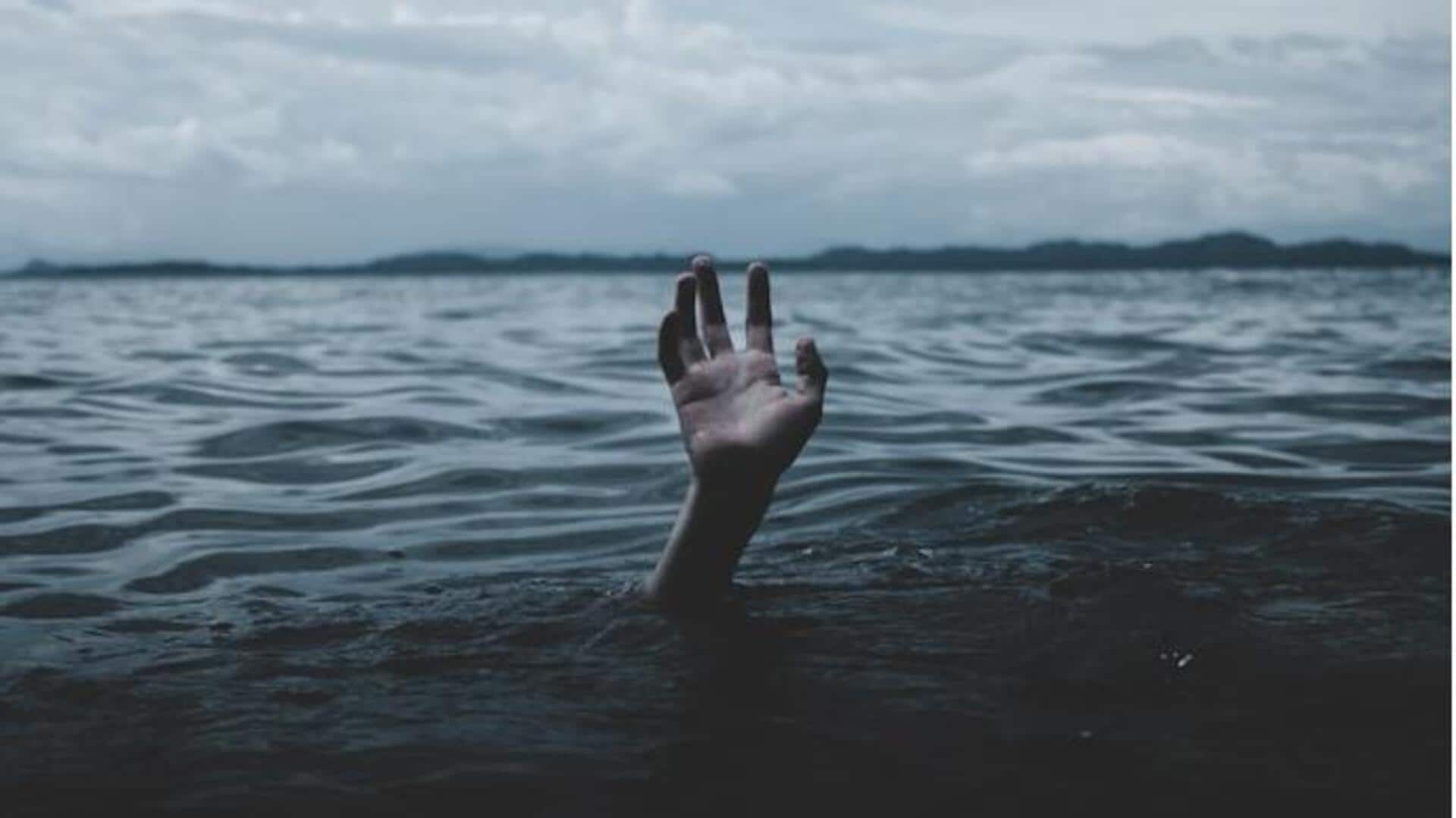 நொய்டா விபத்து: 'தண்ணீர் குளிர்ச்சியாக இருக்கிறது' என இளைஞரைக் காப்பாற்ற மறுத்த அதிகாரிகள்?