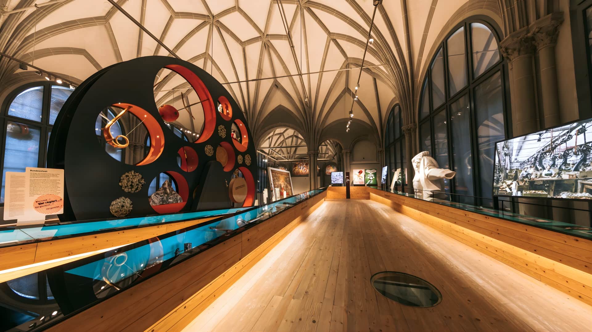 பிக்காசோ முதல் நகரும் சிற்பங்கள் வரை; சுவிஸ் நாட்டில் நீங்கள் வாழ்நாளில் ஒருமுறையாவது பார்க்க வேண்டிய 5 அருங்காட்சியகங்கள்