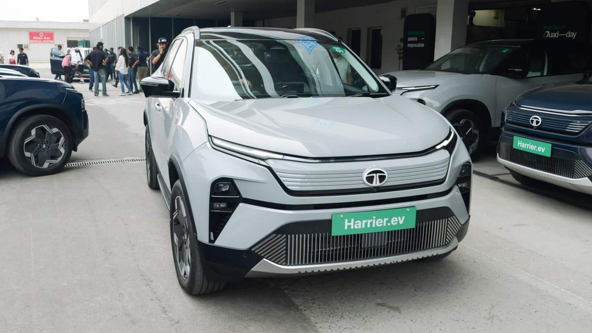 டாடா Harrier.ev தேவை அதிகரிப்பால் காத்திருப்பு காலம் 30 வாரங்கள் வரை நீட்டிப்பு என தகவல்