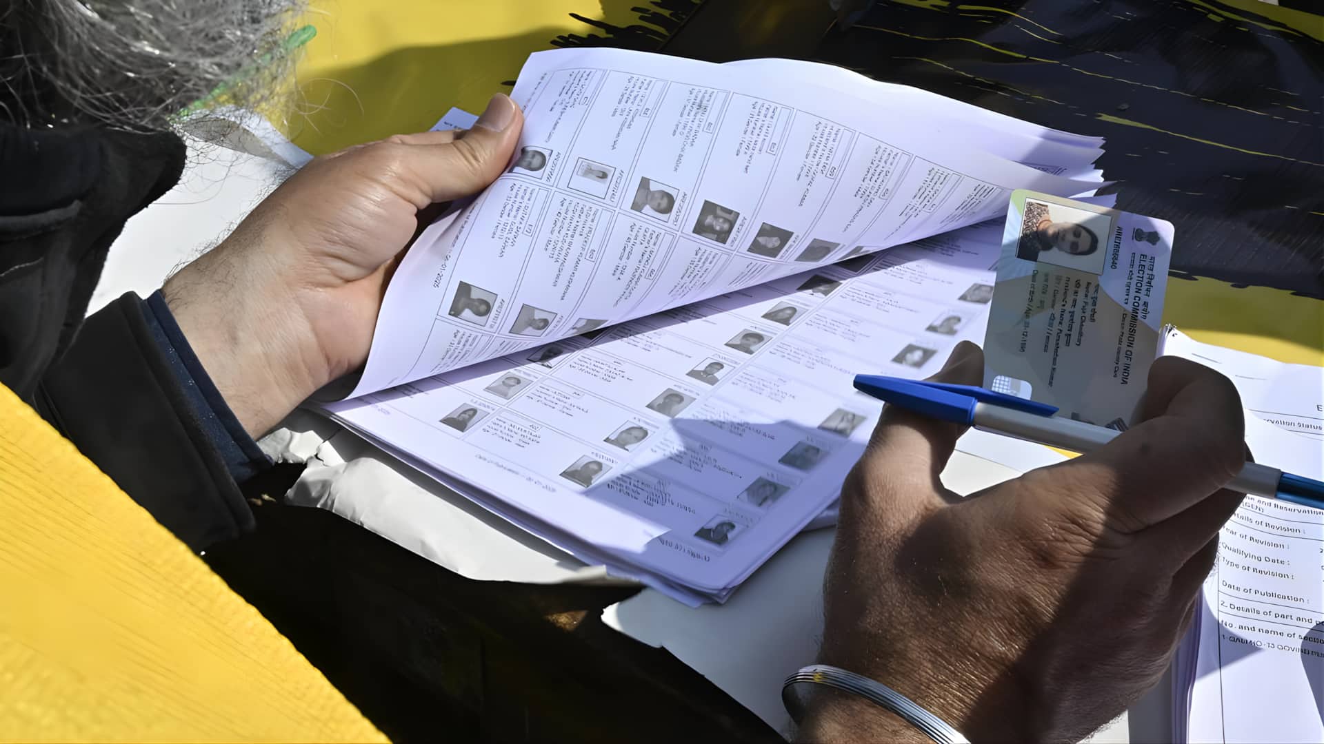 வாக்காளர் தகவல் சீட்டு மட்டும் இருந்தால் ஓட்டு போட முடியாது! ஏன் தெரியுமா?