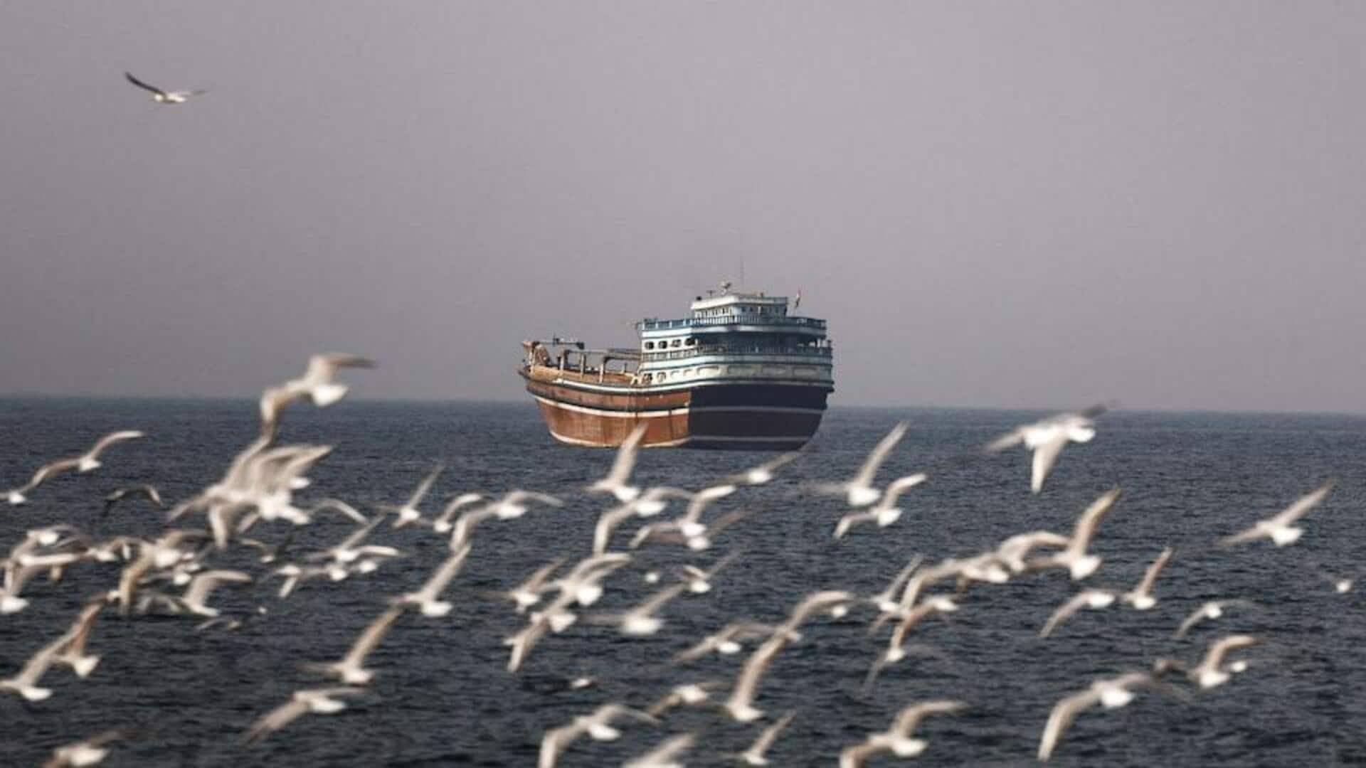 ஹார்முஸ் ஜலசந்தியில் 'சுங்க வரி'? உலக நாடுகளை அச்சுறுத்தும் ஈரானின் அடுத்த அதிரடி