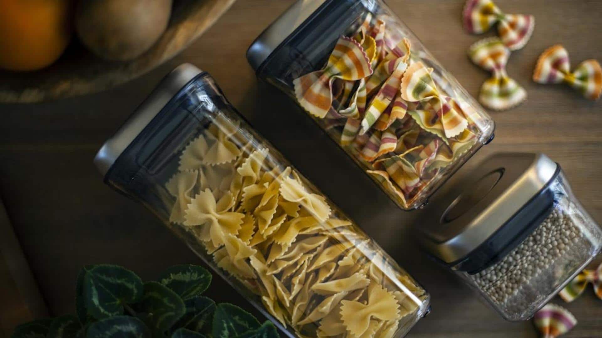 பிளாஸ்டிக் டப்பாக்களுக்கு குட்பை சொல்லுங்க! சமையலறையை 'மாடர்ன்' ஆக மாற்ற கண்ணாடி ஜாடிகளை இப்படிப் பயன்படுத்துங்கள்