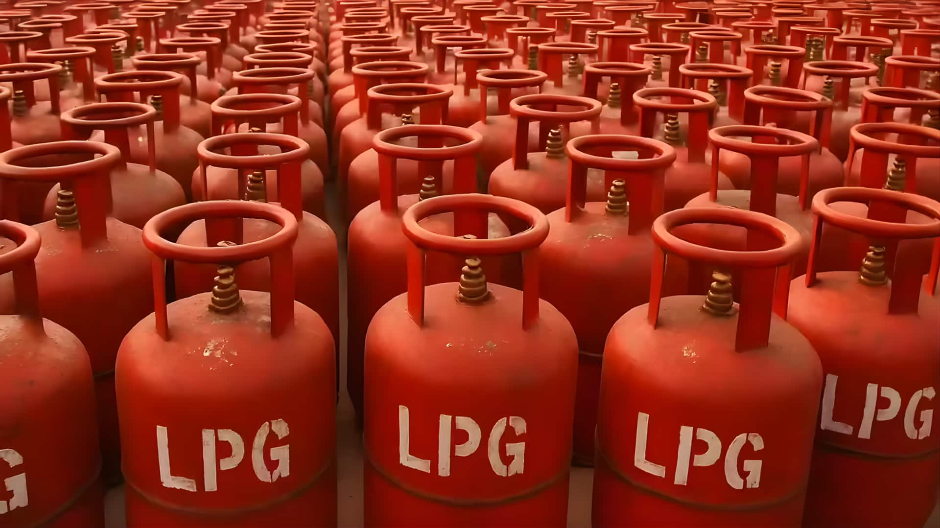 எல்பிஜி தட்டுப்பாடு குறைய இன்னும் 4 வருஷம் ஆகுமா? வளைகுடா நாடுகளின் போர் பதற்றத்தால் இந்தியாவுக்கு வந்த சோதனை