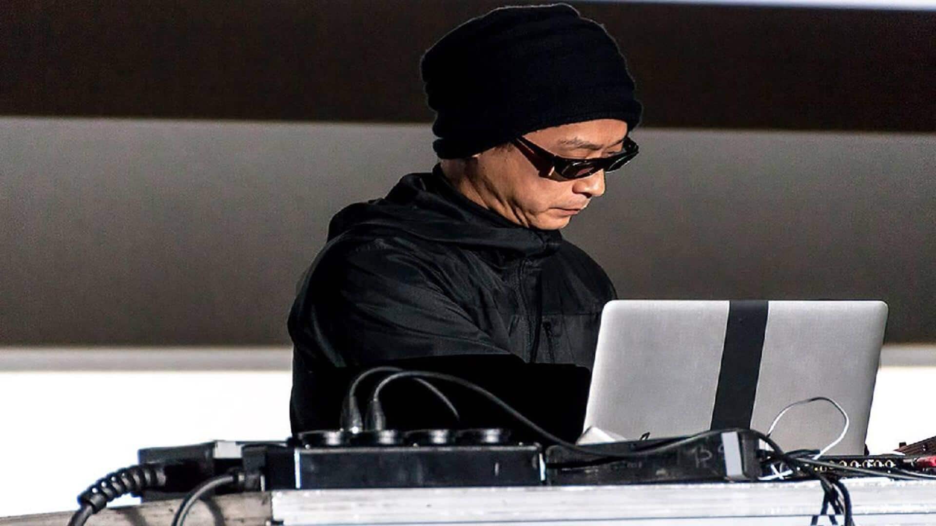 நீங்கள் தெரிந்துகொள்ள வேண்டிய ஆசியாவின் 5 நியூ மீடியா கலைஞர்கள்