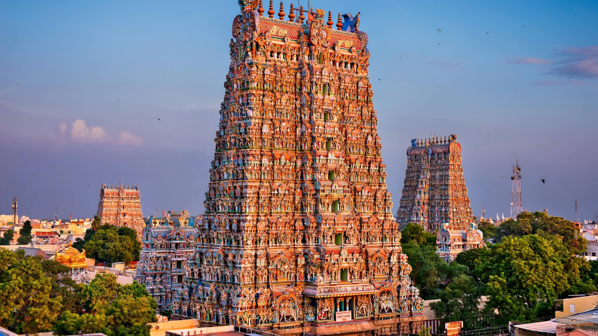 17 ஆண்டுகளுக்குப் பிறகு மதுரை மீனாட்சி அம்மன் கோவில் கும்பாபிஷேகம்; செப். 6 முதல் பூஜைகள் தொடக்கம்