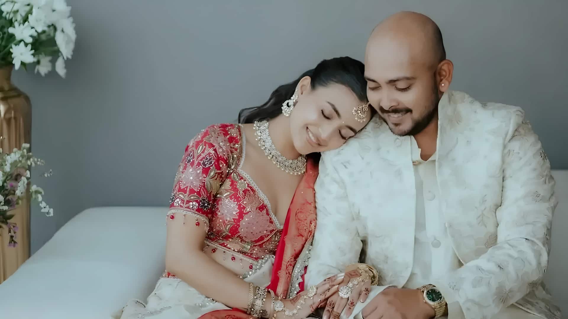 நிச்சயதார்த்தம் முடிந்து 6 மாதத்தில் கிரிக்கெட் வீரர் பிருத்வி ஷா - நடிகை ஆக்ரிதி அகர்வால் பிரிவு