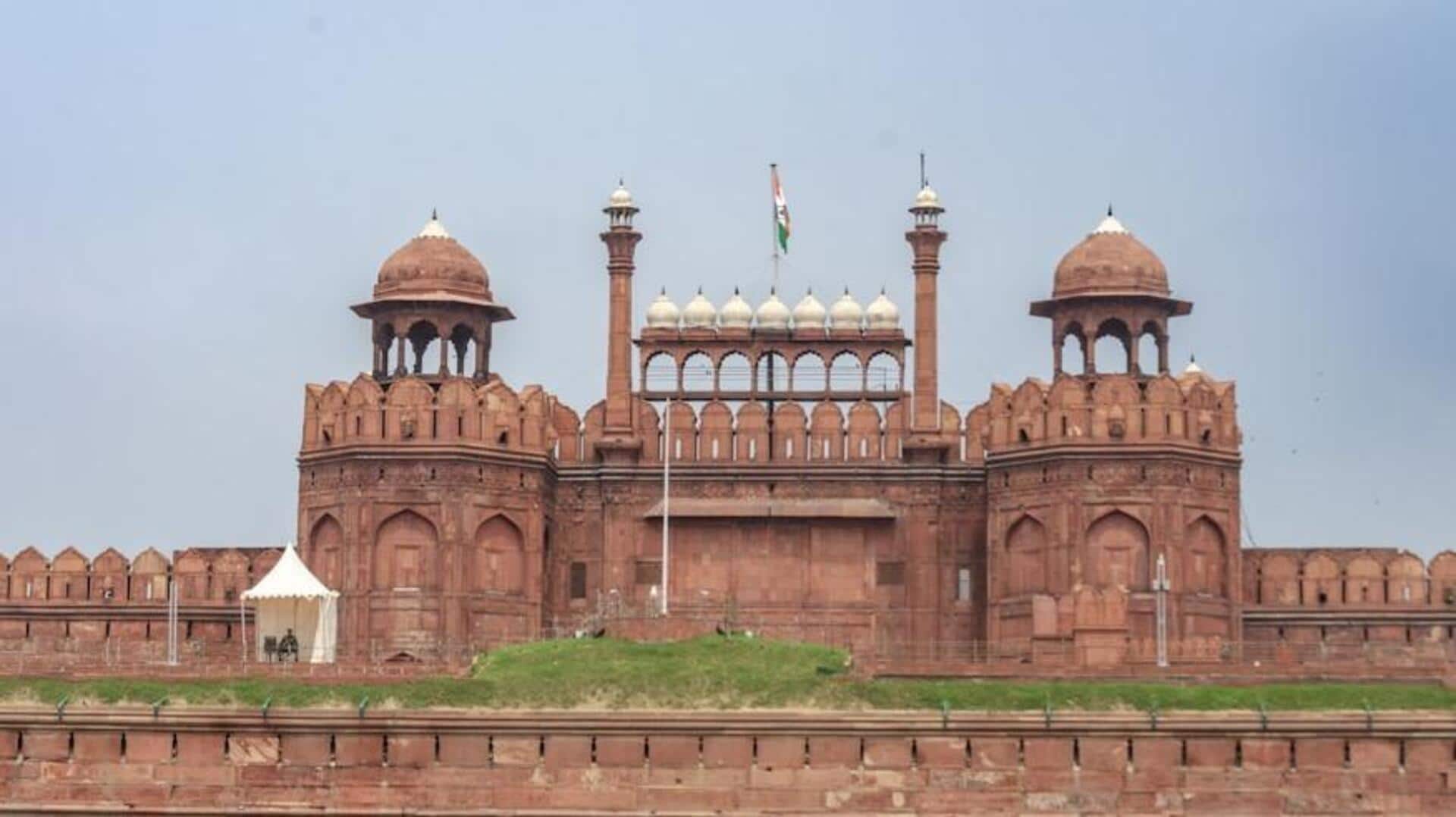 டெல்லியில் பயங்கரவாத எச்சரிக்கை: செங்கோட்டை மற்றும் கோவில்களைத் தகர்க்க லஷ்கர்-இ-தொய்பா சதி