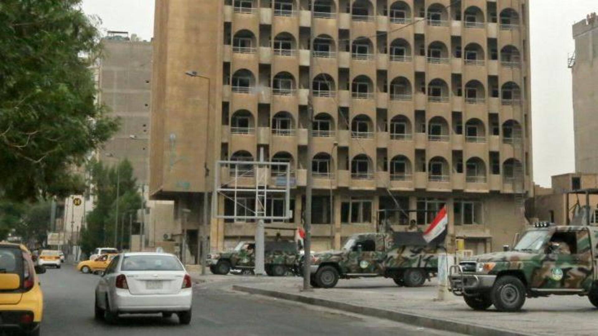 ஈராக் தலைநகர் பாக்தாத்தில் உள்ள அமெரிக்க தூதரகம் மேல் ஏவுகணை தாக்குதல்