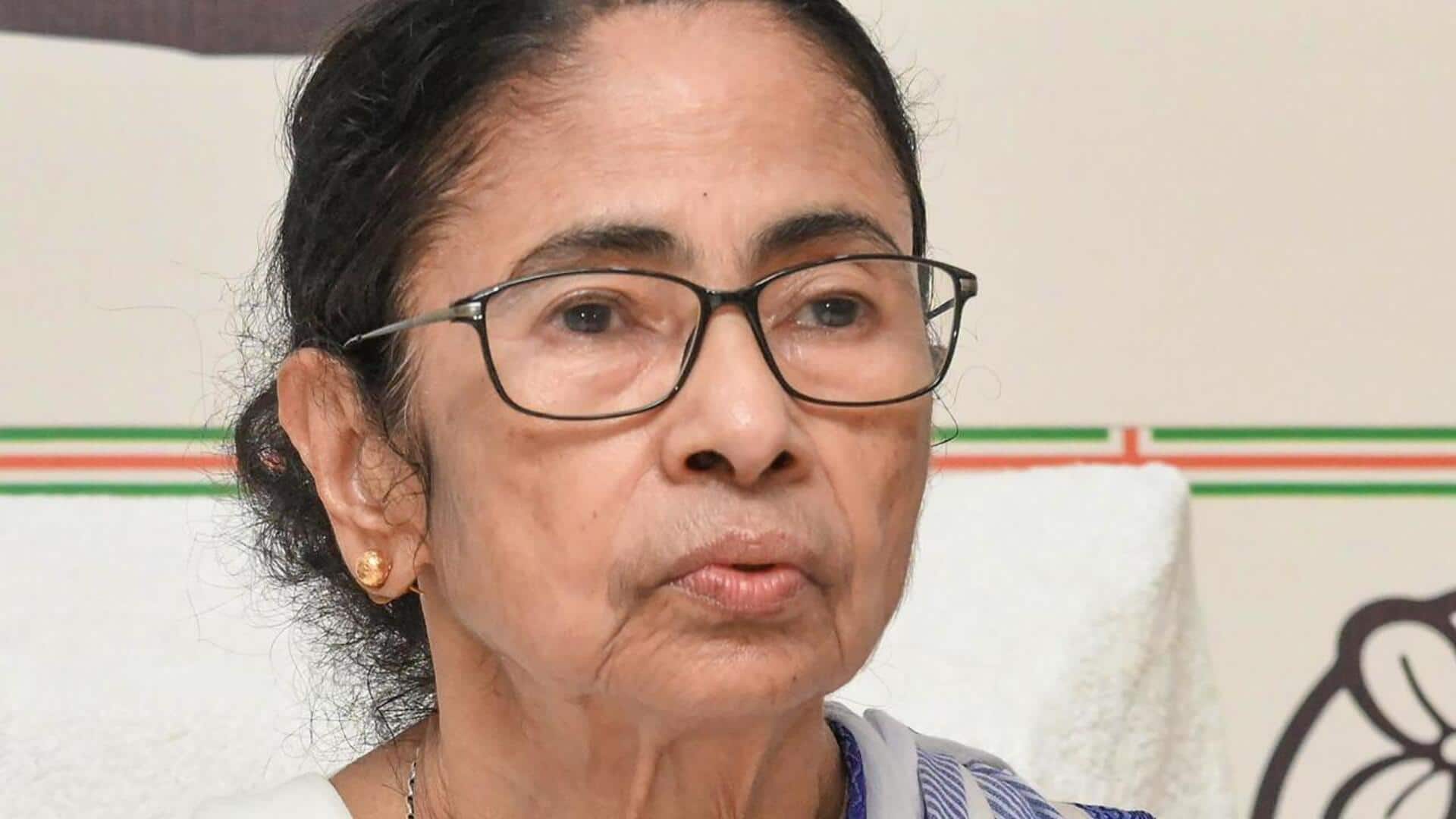 மம்தா பானர்ஜி வீட்டுக் காவலில் வைக்கப்பட்டுள்ளார் என திரிணாமுல் காங்கிரஸ் தெரிவித்துள்ளது