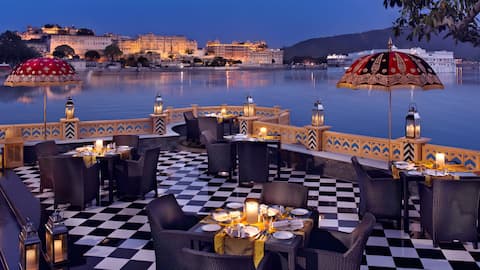 வாடிக்கையாளரின் தனிமனித உரிமையை மீறிய லீலா பேலஸ் ஹோட்டல்: இழப்பீடு வழங்க சென்னை நுகர்வோர் நீதிமன்றம் உத்தரவு