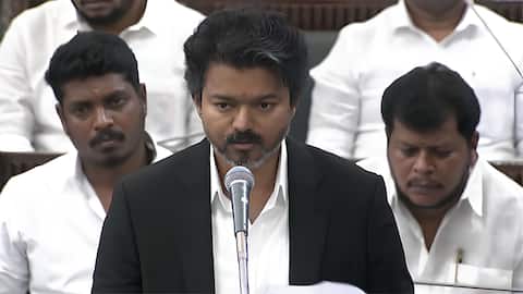 மேகதாது அணை திட்டத்திற்கு எவ்வித அனுமதியும் அளிக்கக்கூடாது: தமிழக சட்டசபையில் முதல்வர் விஜய் கொண்டு வந்த தனித்தீர்மானம் ஒருமனதாக நிறைவேற்றம்