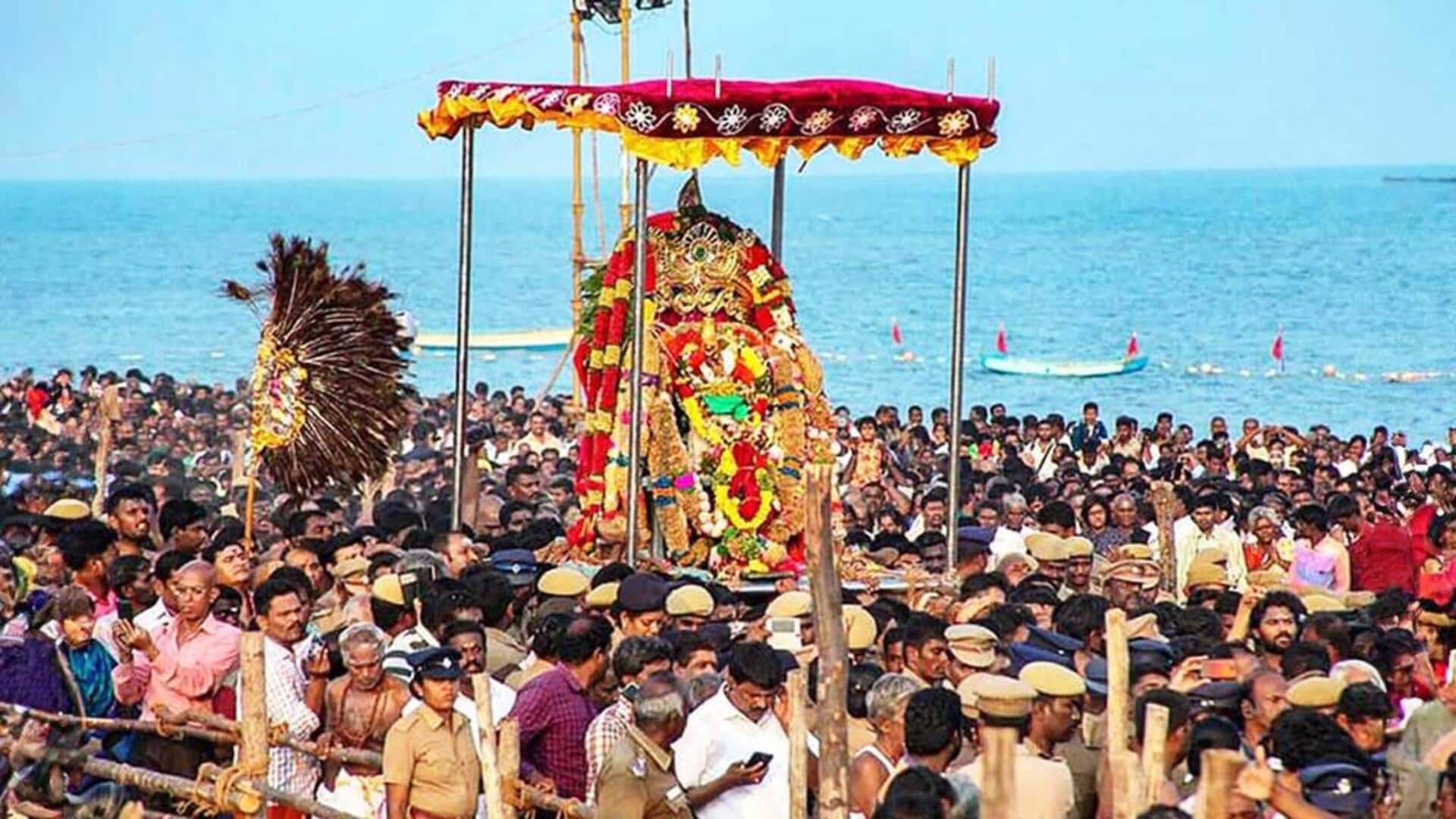 சூரசம்ஹாரத்தை முன்னிட்டு தூத்துக்குடி மாவட்டத்துக்கு நாளை உள்ளூர் விடுமுறை அறிவிப்பு சூரசம்ஹாரத்தை முன்னிட்டு தூத்துக்குடி மாவட்டத்துக்கு நாளை உள்ளூர் விடுமுறை அறிவிப்பு
