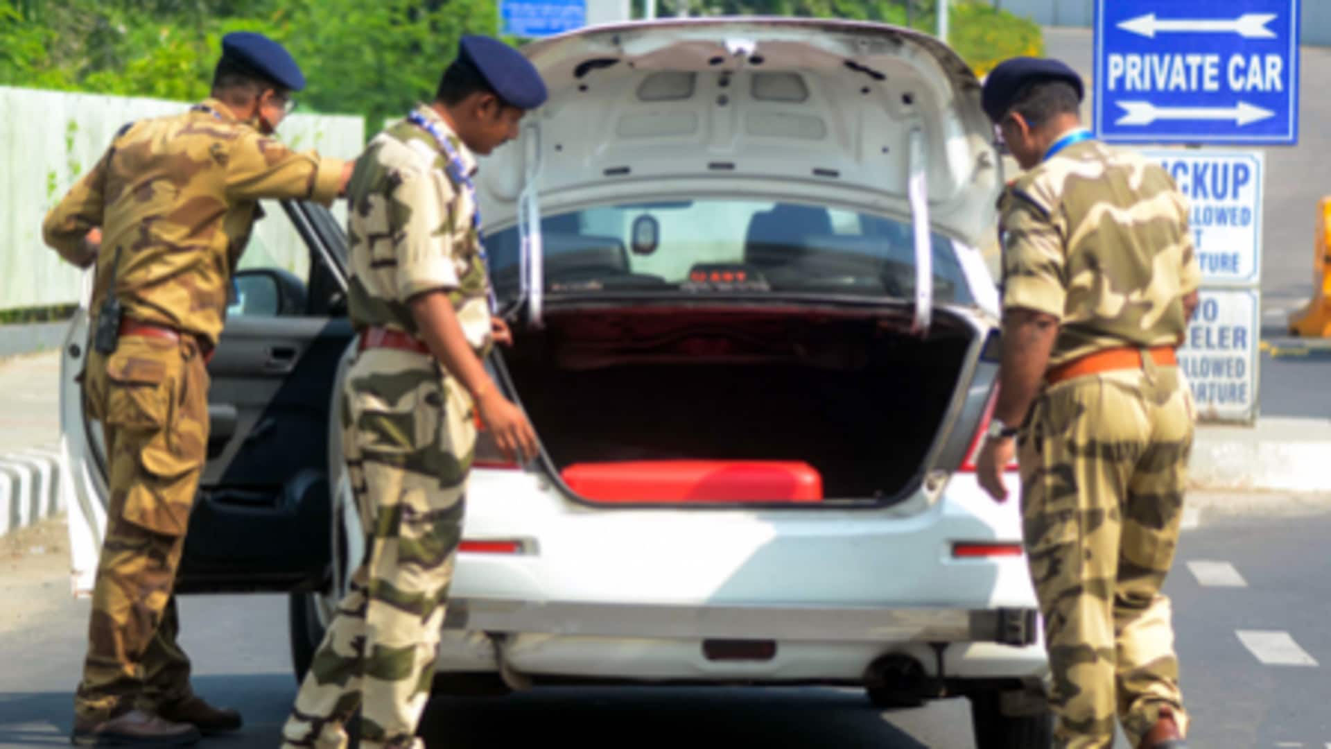 DL10CK0458: டெல்லி குண்டுவெடிப்பில் தொடர்புடையதாக இருக்கலாம் என சந்தேகிக்கப்படும் Ecosport கார்