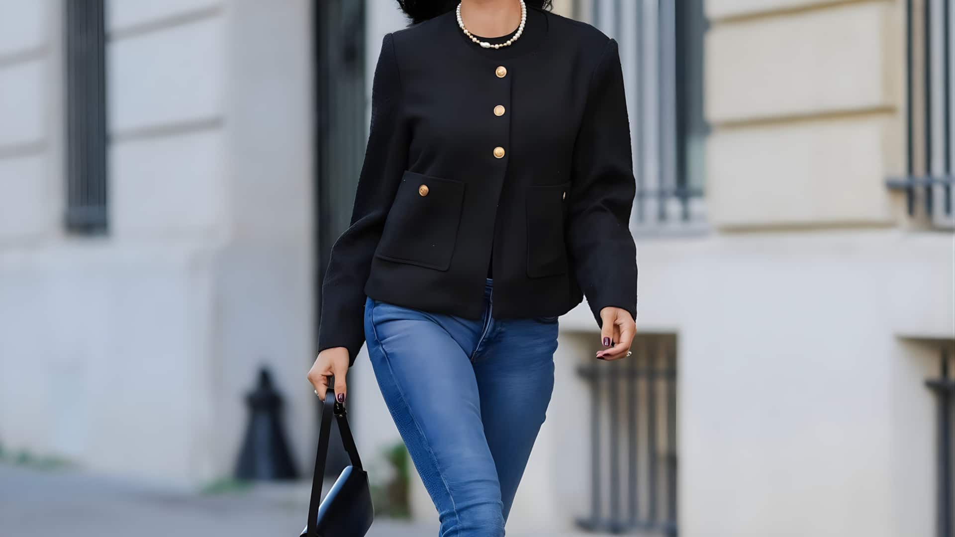 ஜீன்ஸ் உடையிலும் அசத்தலான லுக் வேணுமா? மாலை நேர பார்ட்டிகளுக்கு பிரபலங்கள் பின்பற்றும் 4 ஸ்டைலான வழிகள்