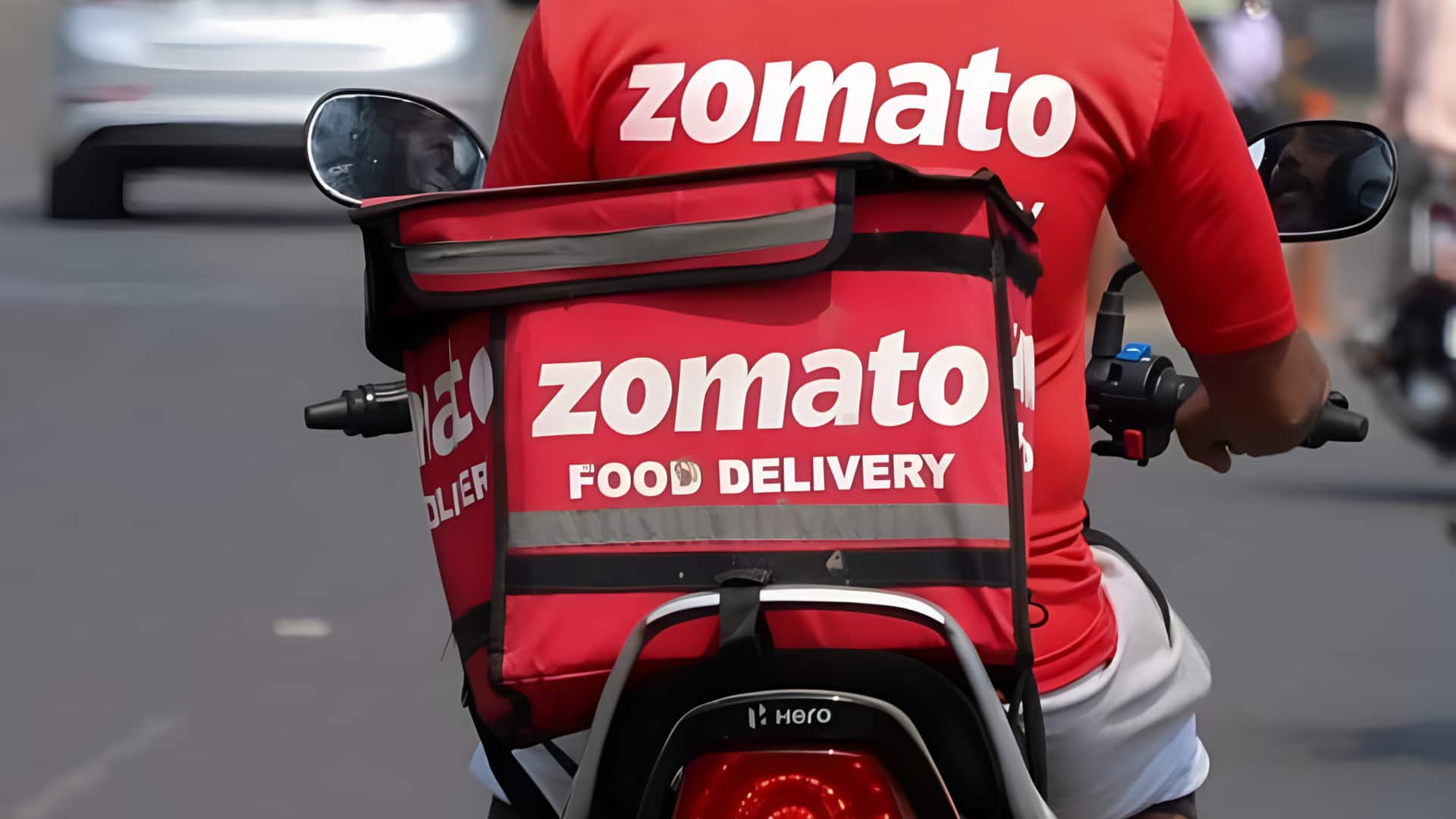 வாடிக்கையாளர் கவனத்திற்கு, 20% கட்டணத்தை உயர்த்தியுள்ளது Zomato