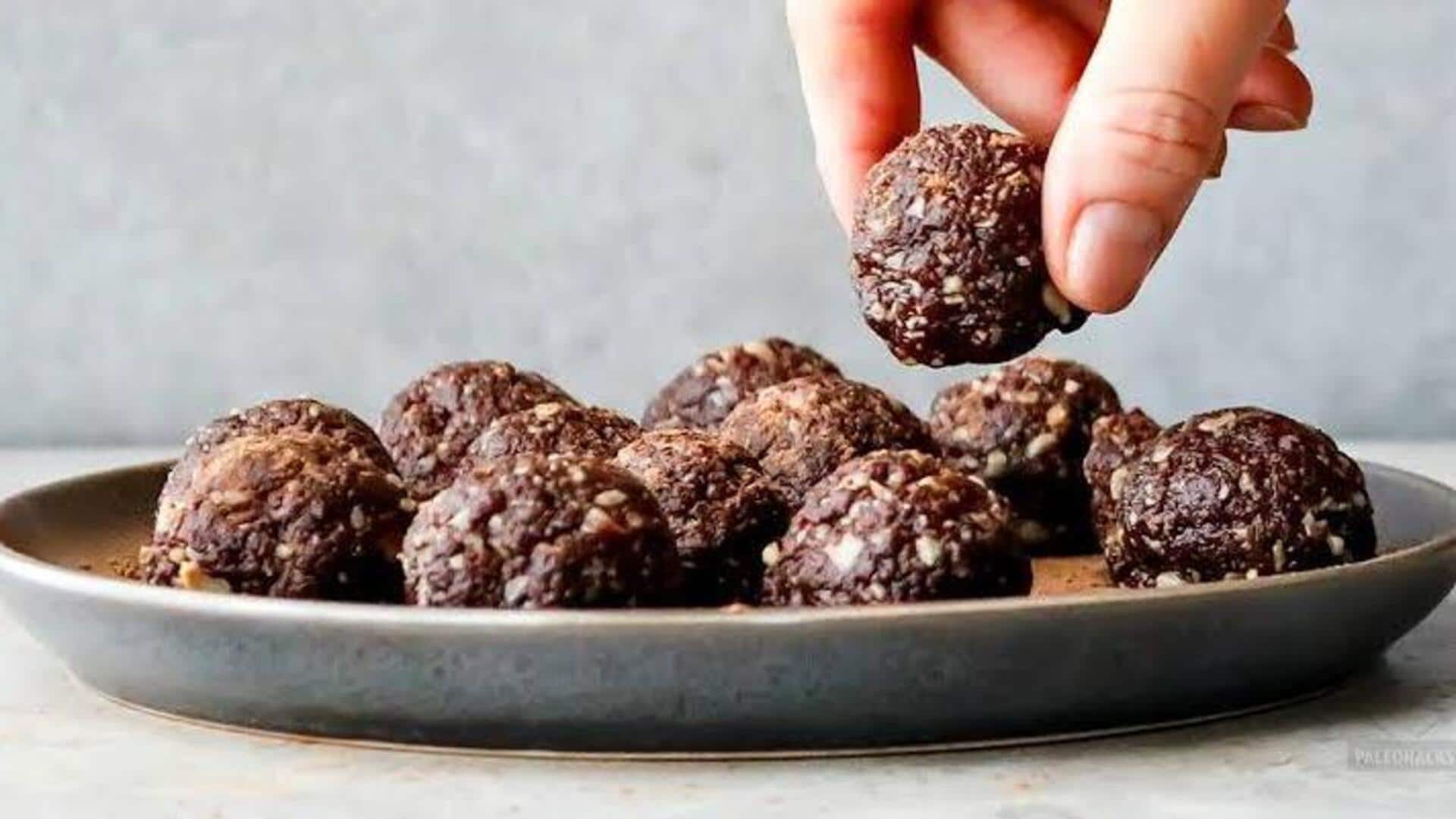 வேகவைக்காத ஸ்னிக்கர்ஸ் எனர்ஜி பால்ஸ்: வீட்டில் எளிதாகச் செய்வது எப்படி?
