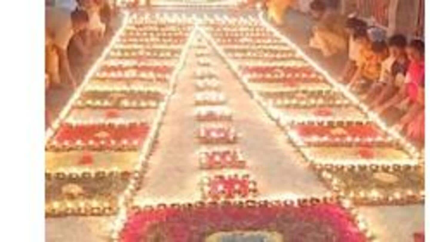1000 விளக்குகளால் உருவான ஸ்ரீரங்கம் கோயிலின் ராஜகோபுரம்
