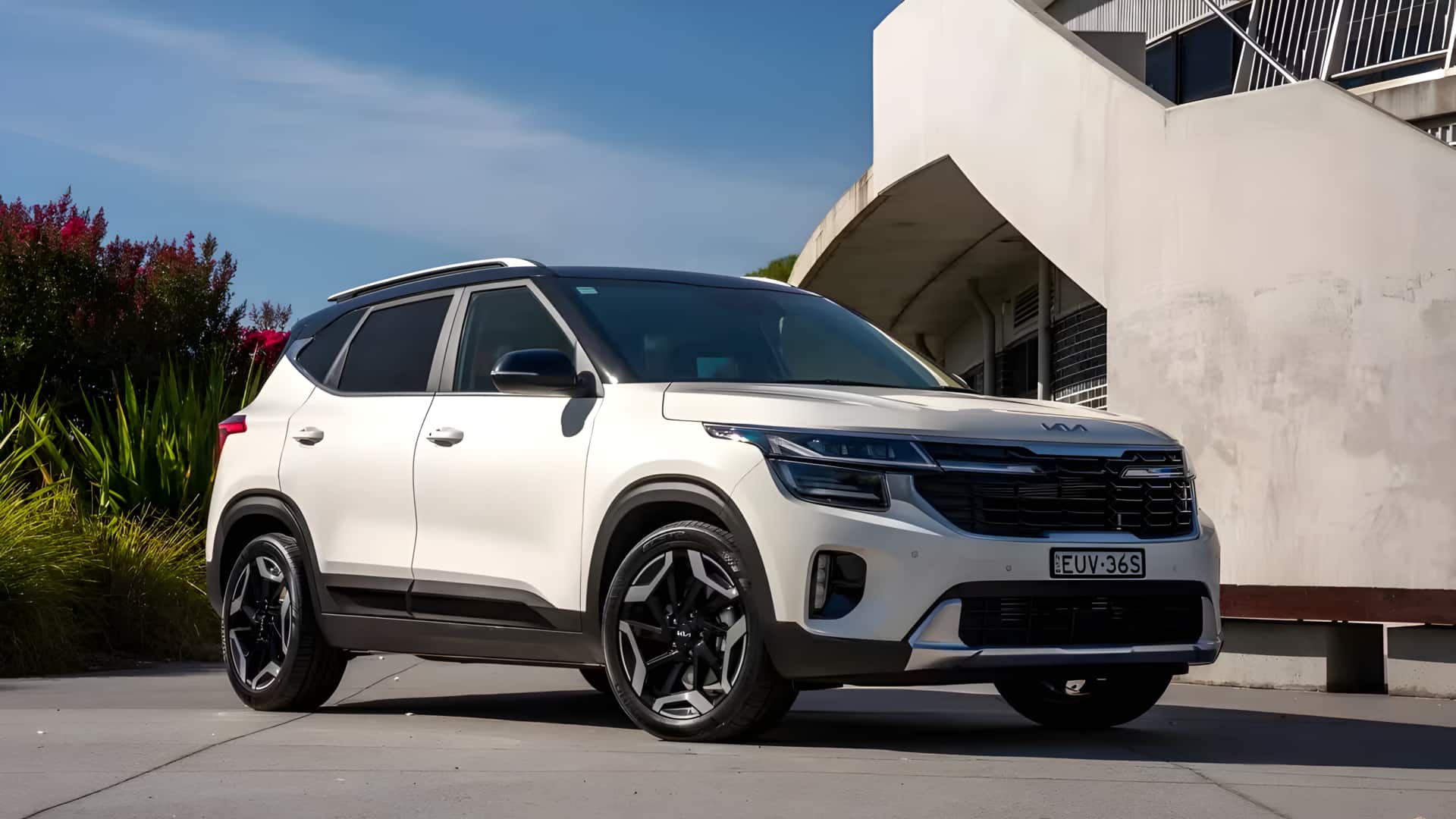 கியா செல்டோஸ் முதல் மாருதி இ-விட்டாரா வரை: ஜனவரியில் அறிமுகமாகவுள்ள SUVகள்