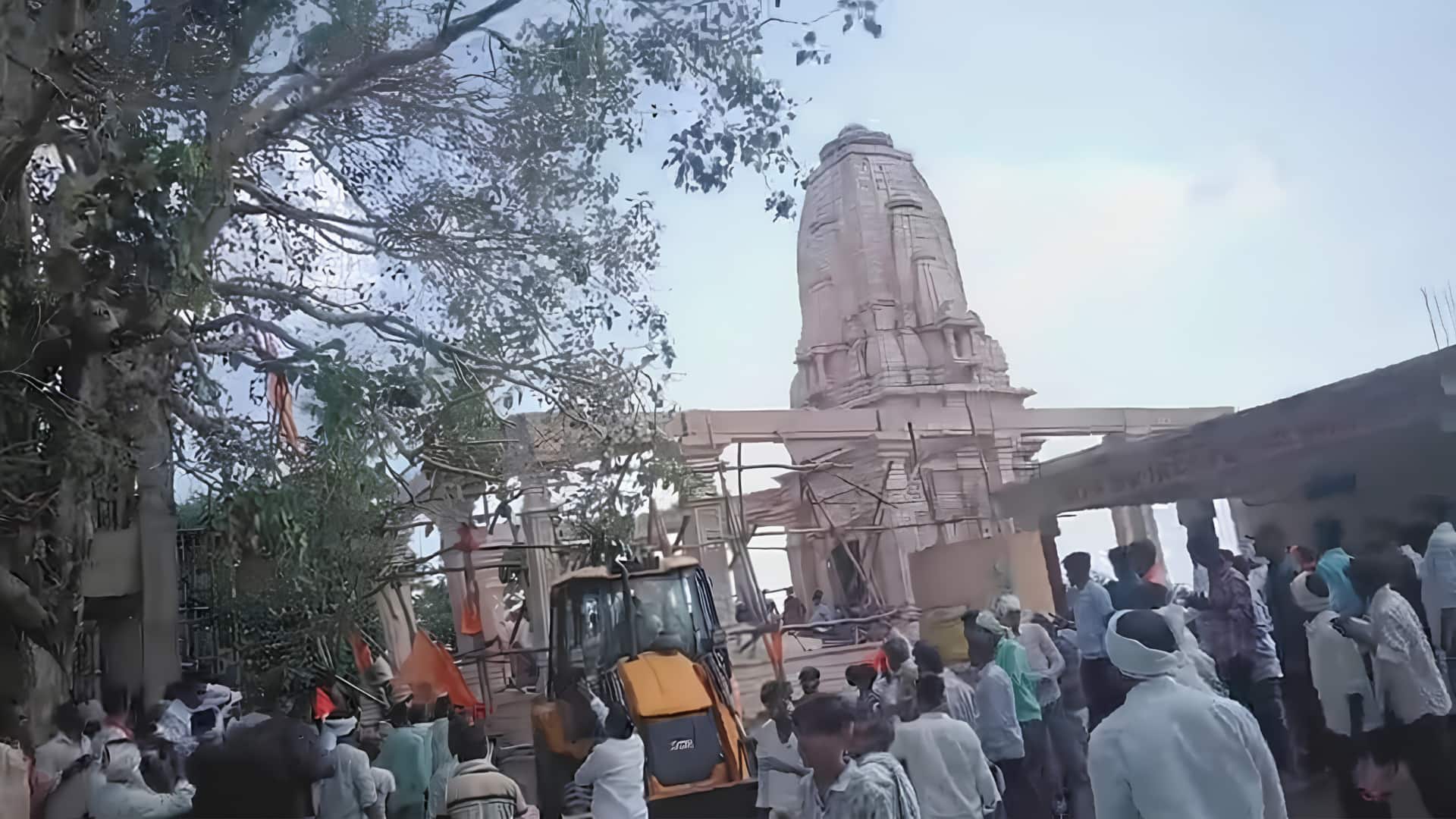 மகாராஷ்டிராவில் சோகம்: பர்பானியில் கோவில் கூரை இடிந்து விழுந்து 5 பேர் பலி; 18 பேர் படுகாயம்