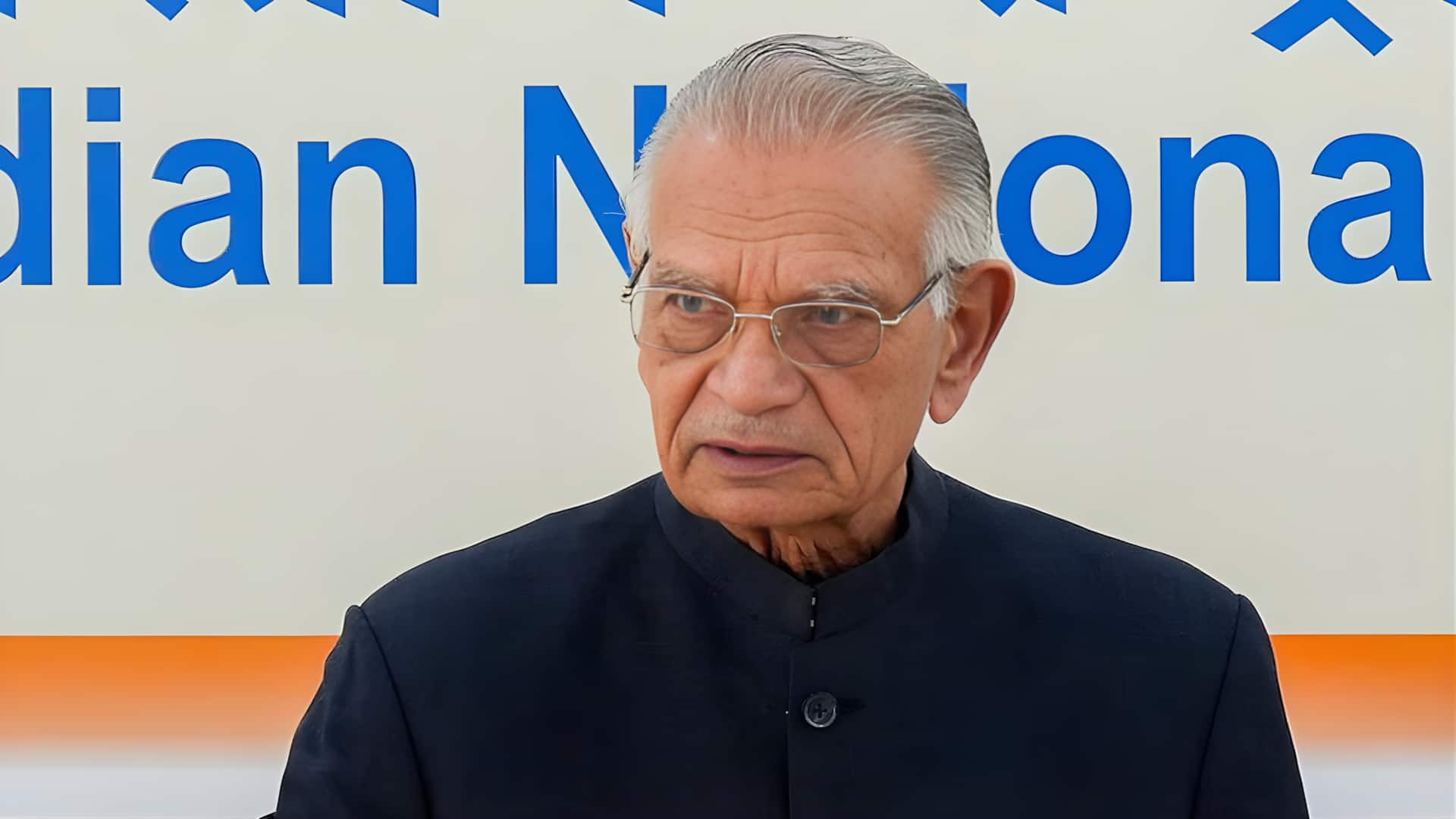 மூத்த காங்கிரஸ் தலைவர் சிவராஜ் பாட்டீல் காலமானார்