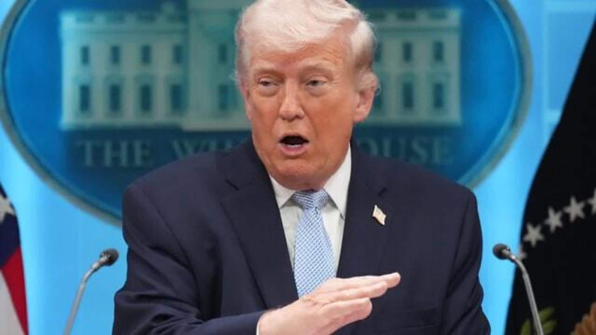 டிரம்ப்பின் பதவி நீக்கத்திற்கு குவியும் ஆதரவு; அமெரிக்காவில் நடத்தப்பட்ட அதிரடி கருத்துக்கணிப்பு