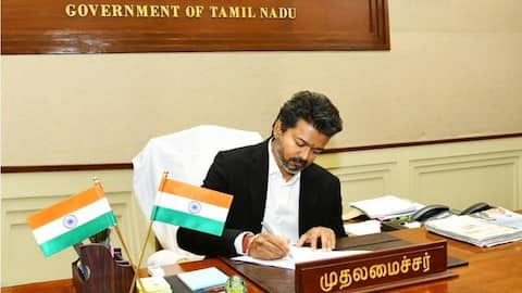 முதல்வர் விஜய்க்கு கிடைக்கும் மாத சம்பளம் மற்றும் அரசு சலுகைகள் இவ்வளவுதானா?