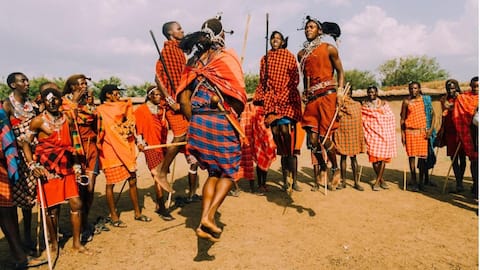 ஆப்பிரிக்காவின் ப்ளை டான்ஸ் மூலம் உடற்பயிற்சி!