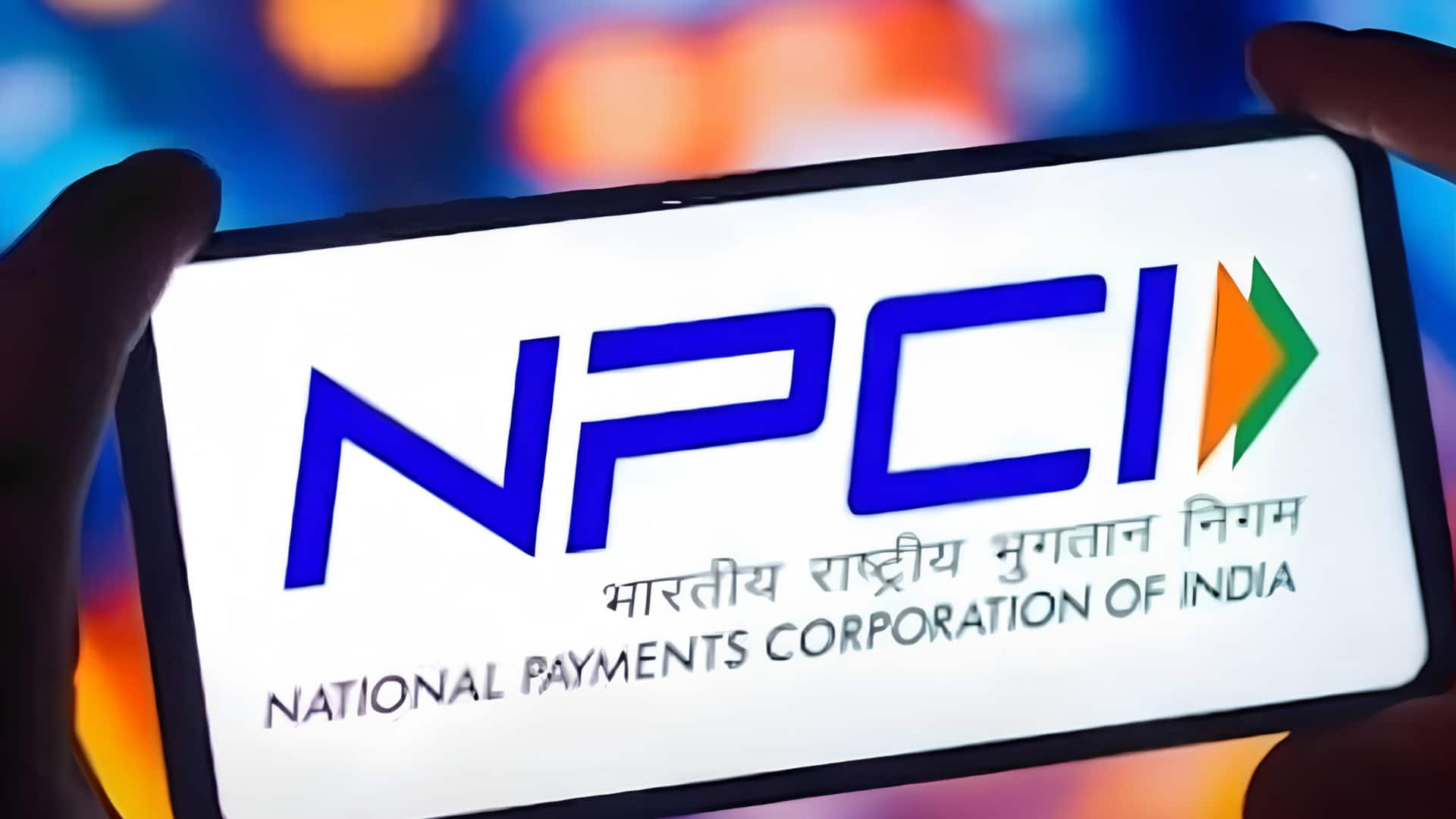 ரூ.2000க்கு மேல் யுபிஐ பேமெண்ட் செய்தால் 0.5% கட்டணமா? உண்மை நிலவரம் இதுதான்