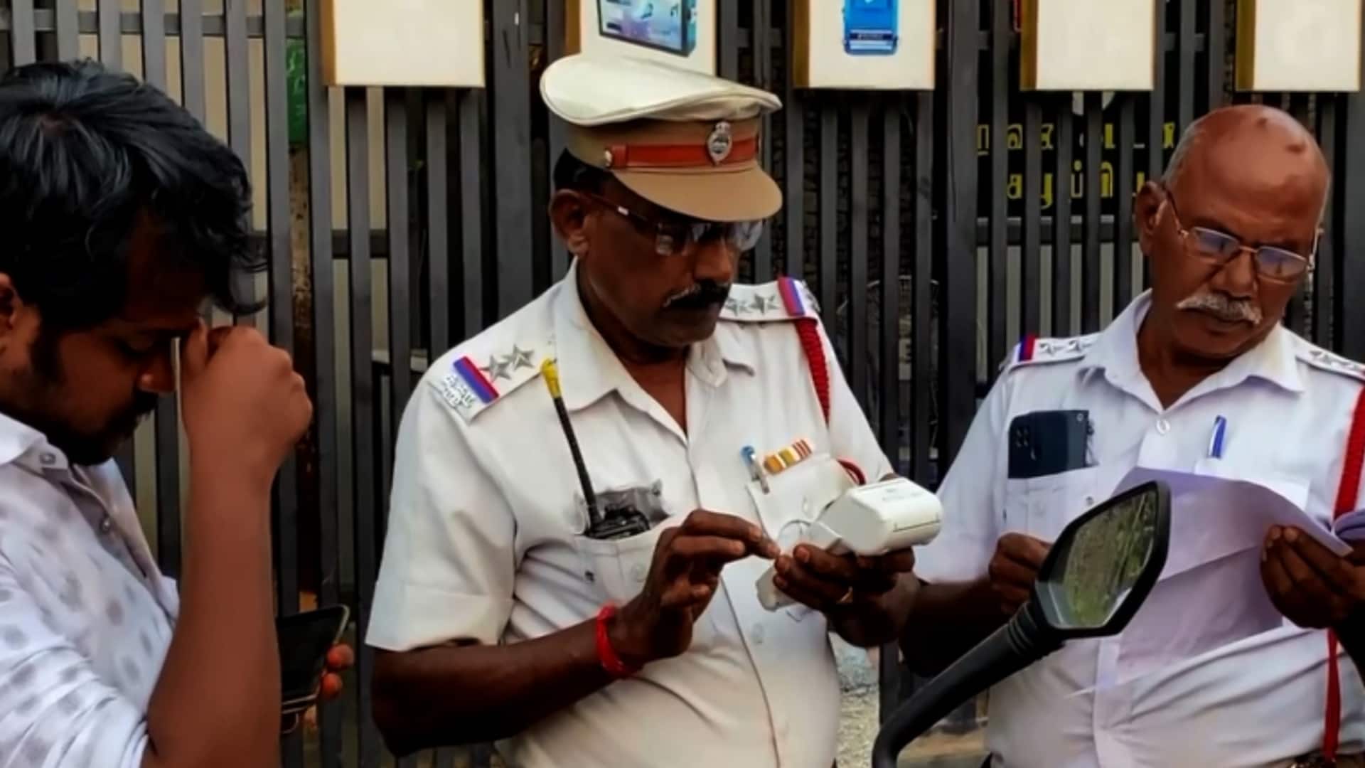 சென்னையில் போக்குவரத்து அபராதங்களுக்கு புதிய கட்டுப்பாடு: 5 விதிமீறல்களுக்கு மட்டும் அபராதம் சென்னையில் போக்குவரத்து அபராதங்களுக்கு புதிய கட்டுப்பாடு: 5 விதிமீறல்களுக்கு மட்டும் அபராதம்