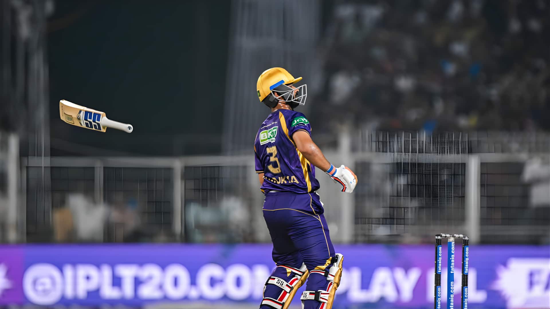 ரஹானேவின் 'பேட் ஸ்லிப்' சிக்ஸர்! கையிலிருந்து பேட் நழுவியும் சிக்ஸர் அடித்த அதிசயம்; வைரலாகும் வீடியோ